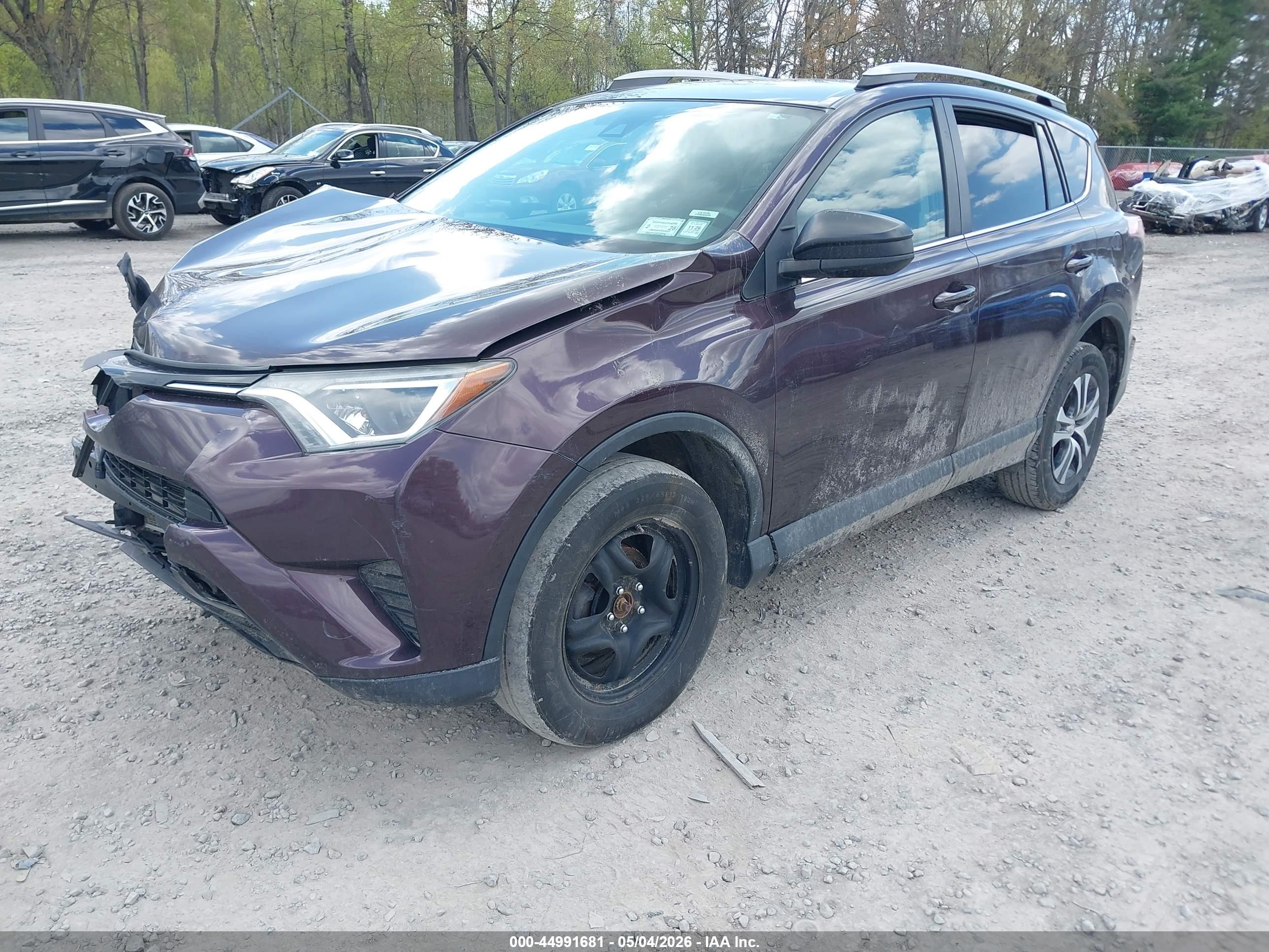 TOYOTA RAV4 image 2