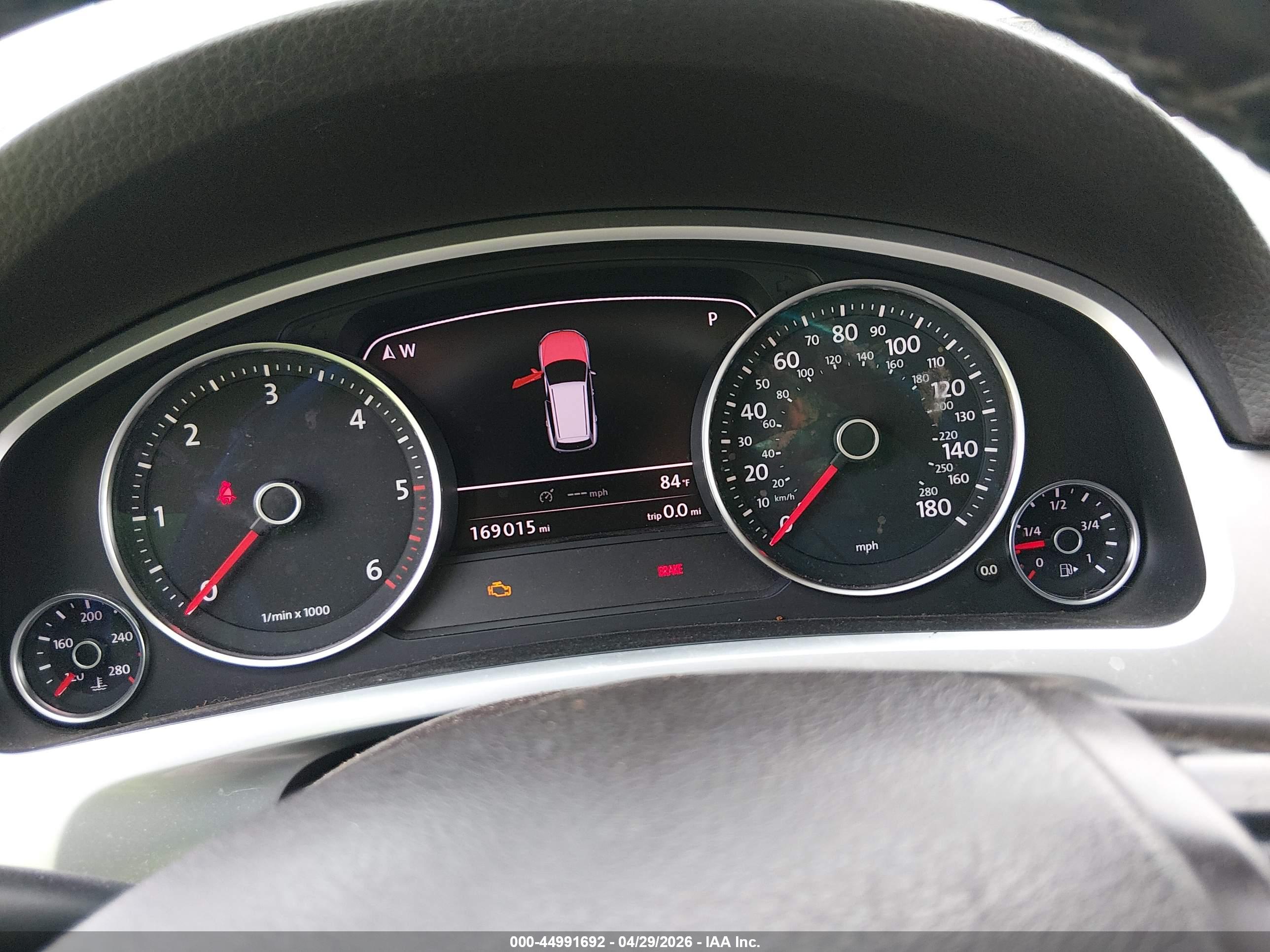 VOLKSWAGEN TOUAREG image 7
