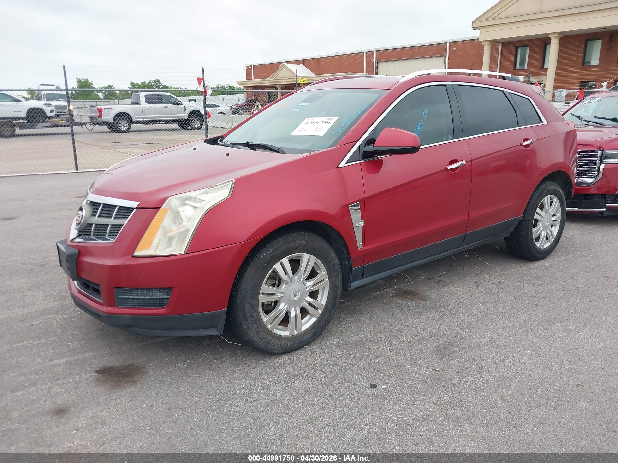 CADILLAC SRX image 2