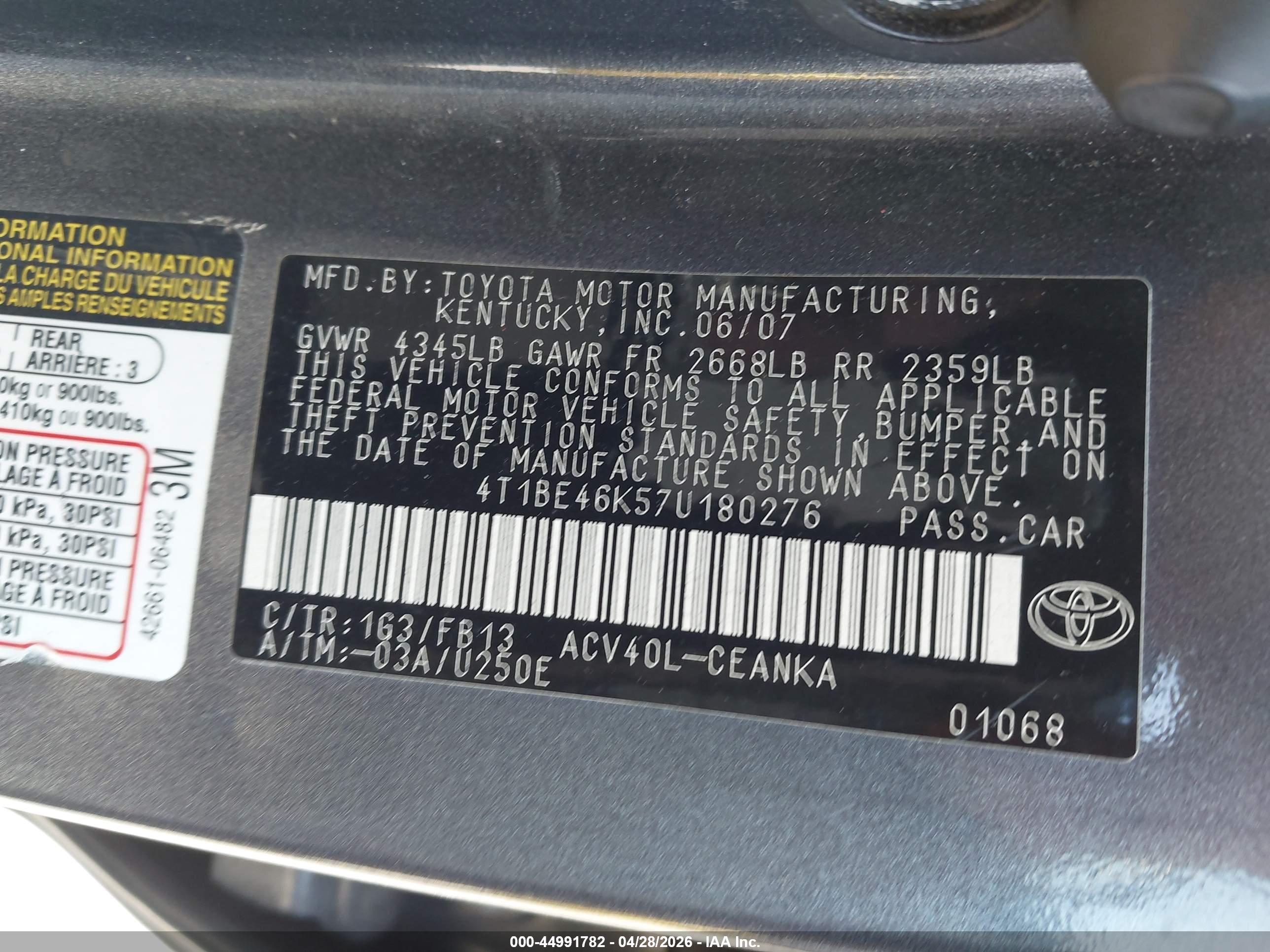 TOYOTA CAMRY image 9