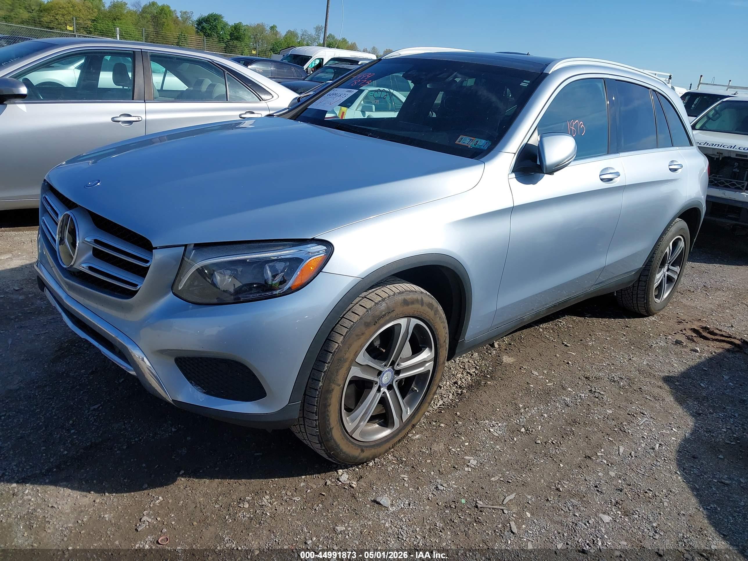 MERCEDES-BENZ GLC image 2
