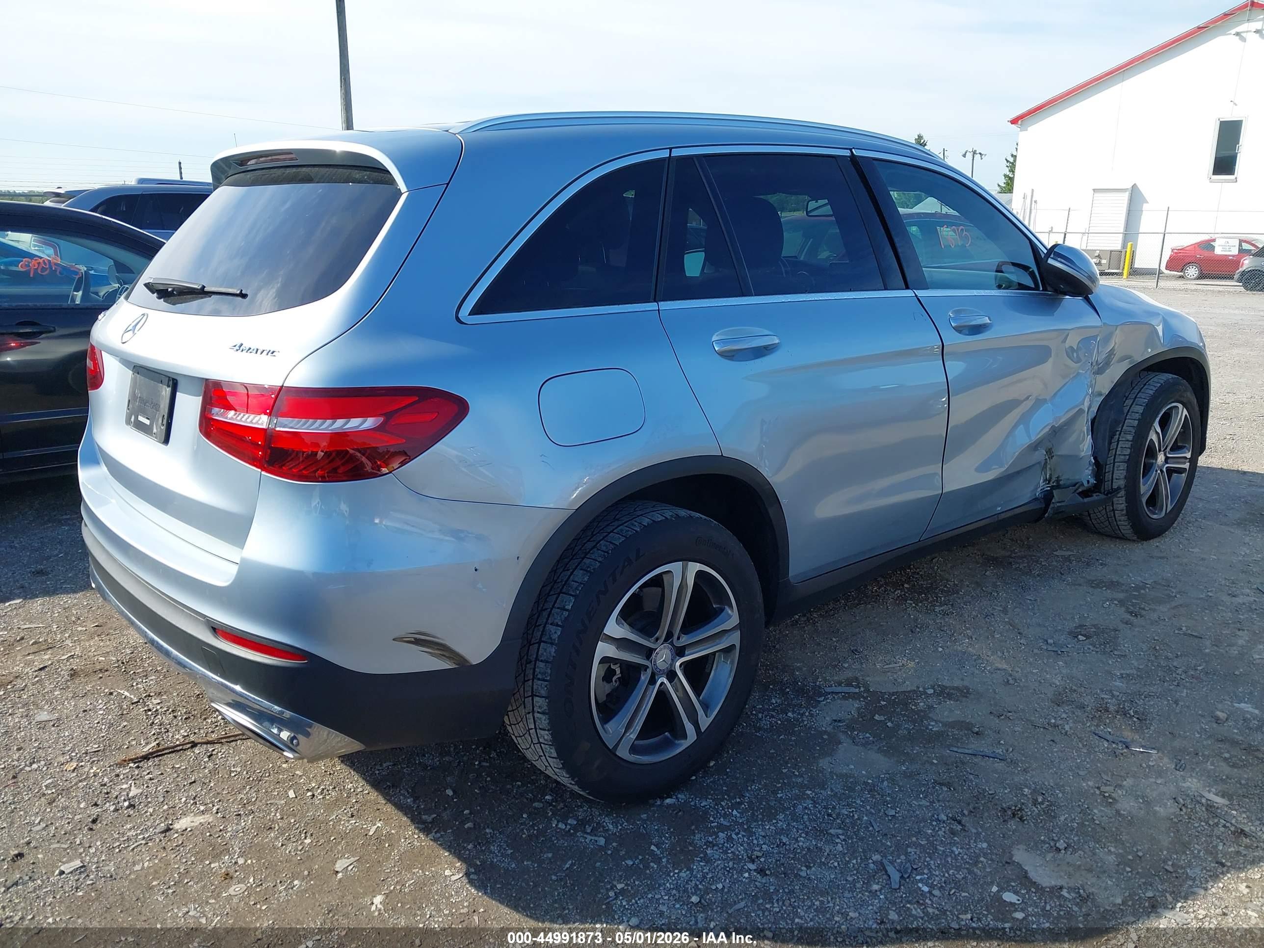 MERCEDES-BENZ GLC image 4