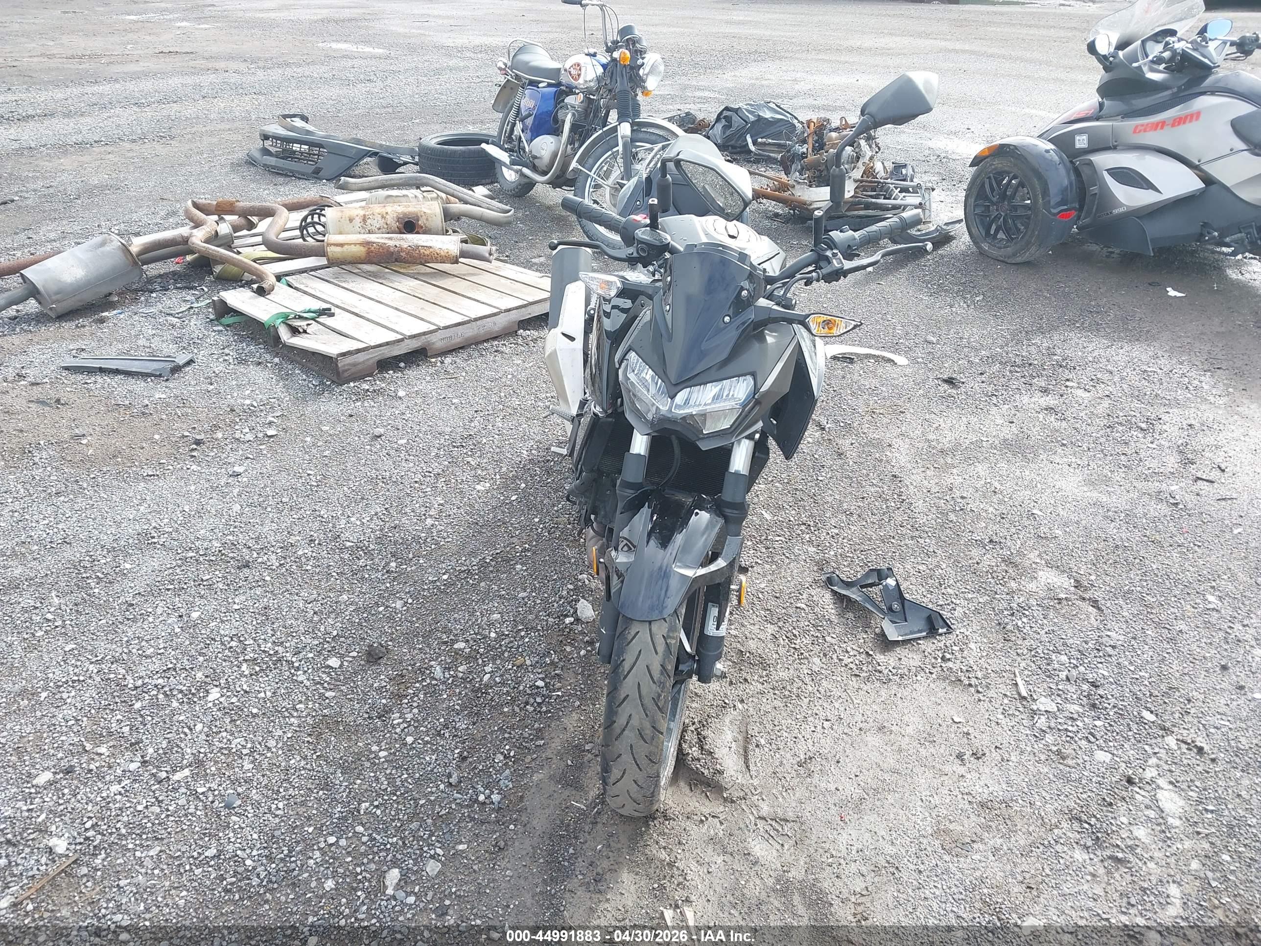 KAWASAKI ER400 image 5