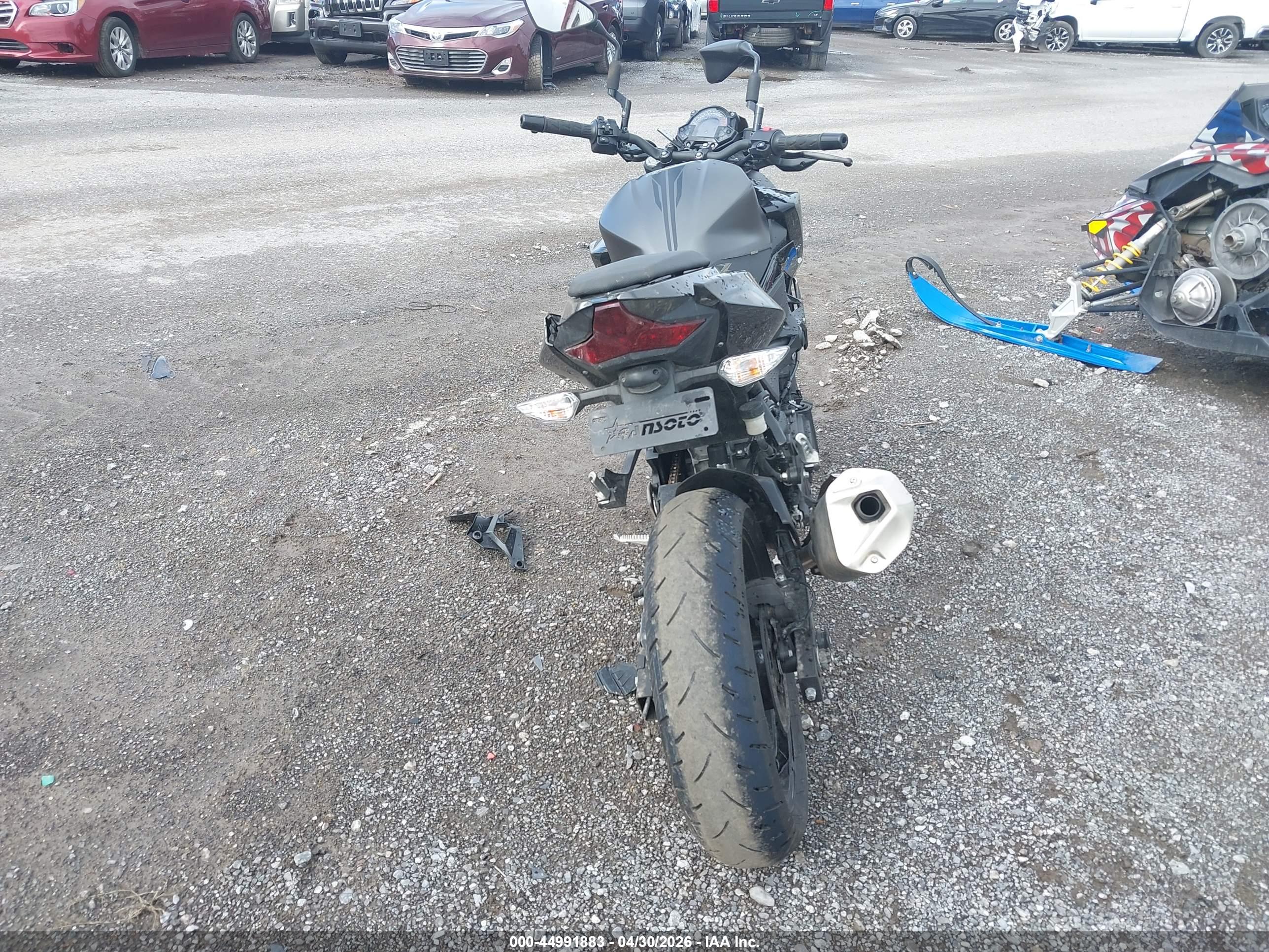 KAWASAKI ER400 image 6