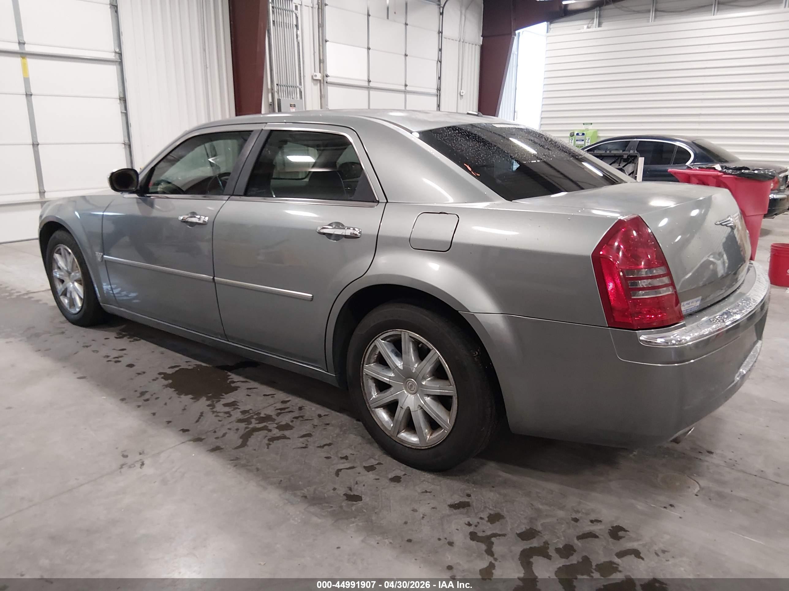 CHRYSLER 300C image 3