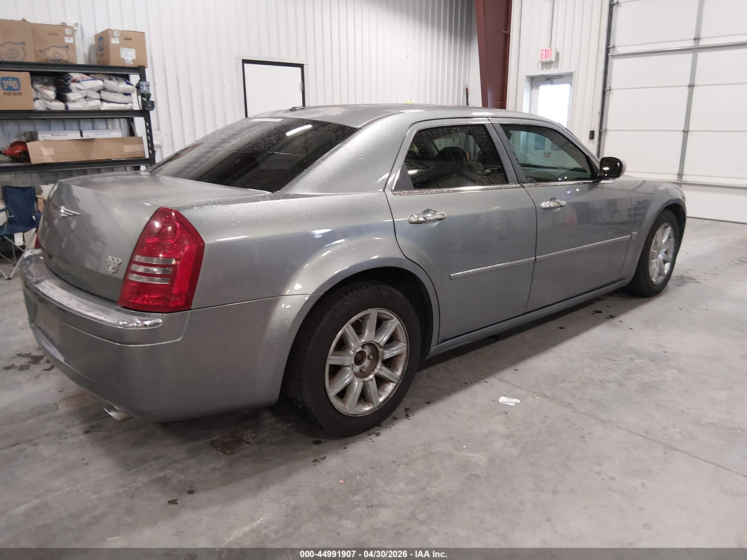 CHRYSLER 300C image 4