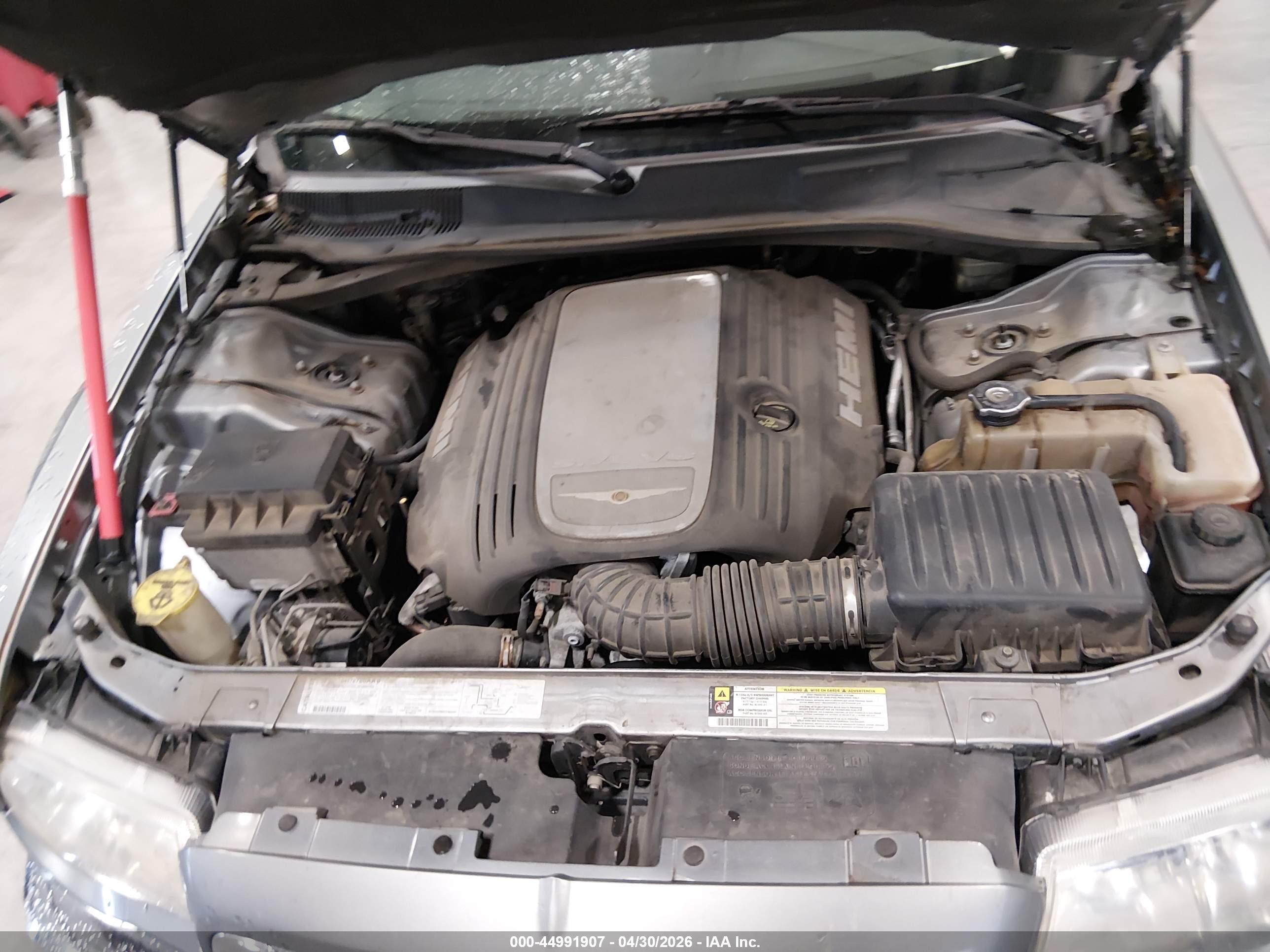 CHRYSLER 300C image 6