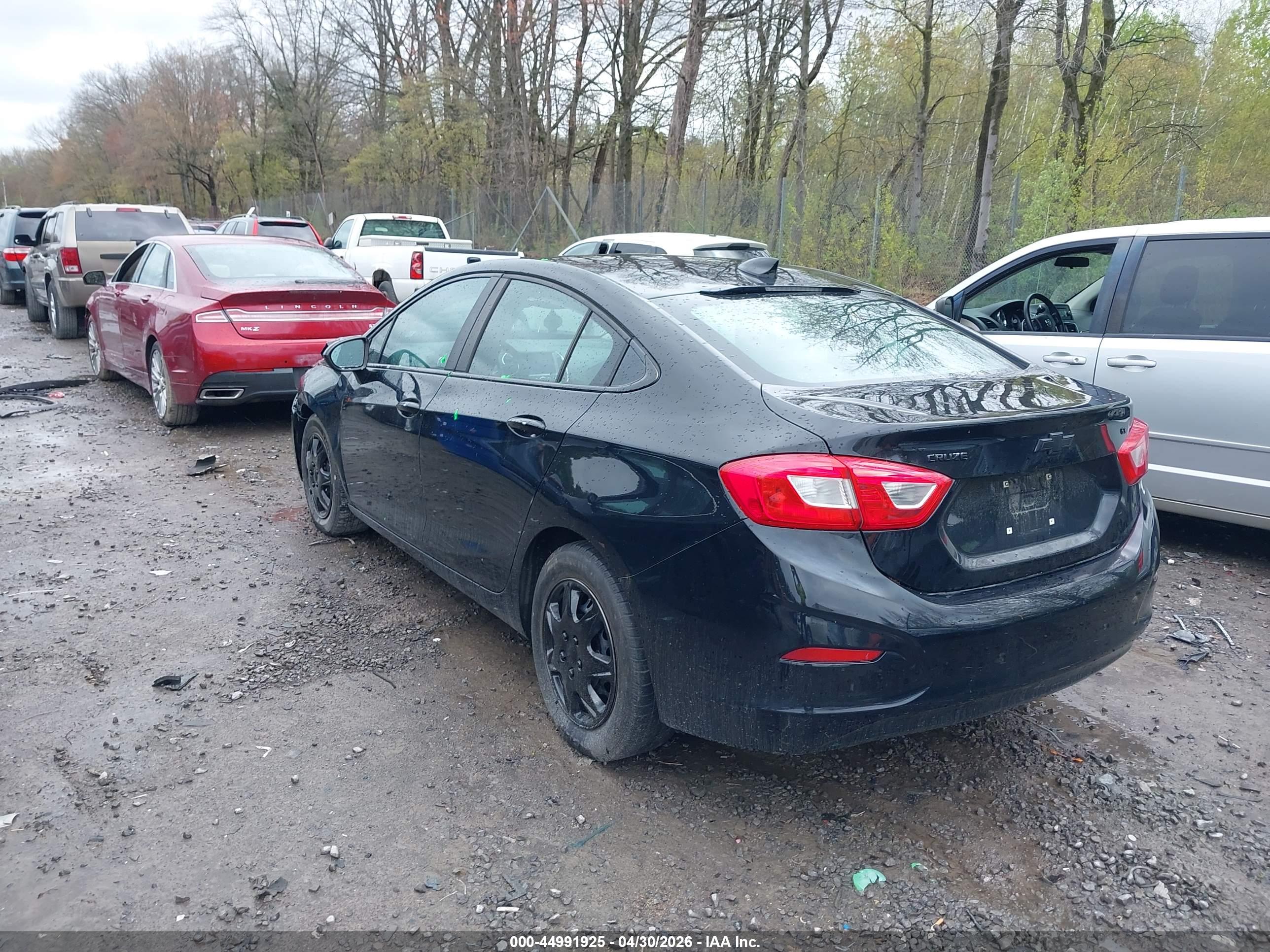 CHEVROLET CRUZE image 3