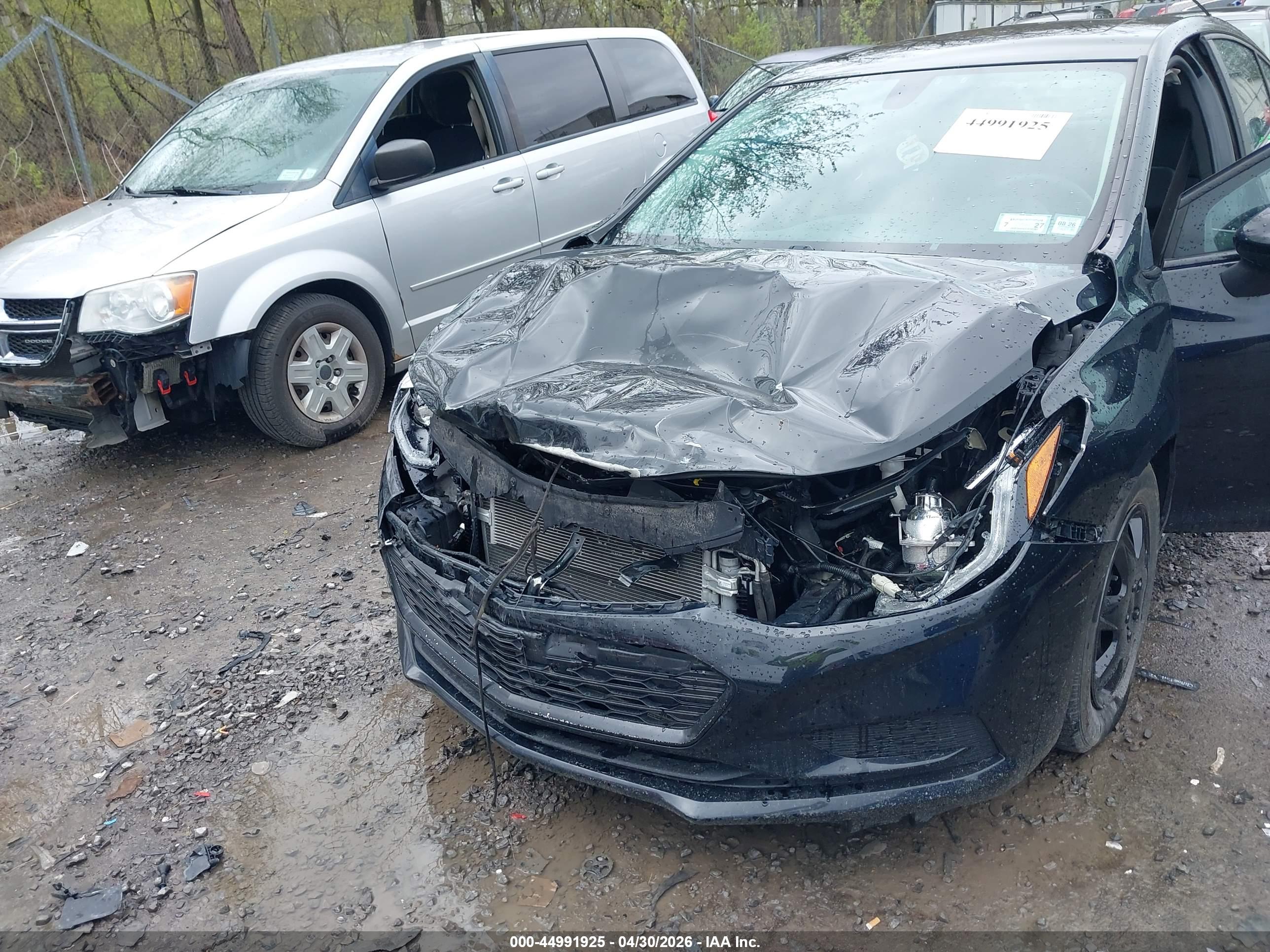 CHEVROLET CRUZE image 6