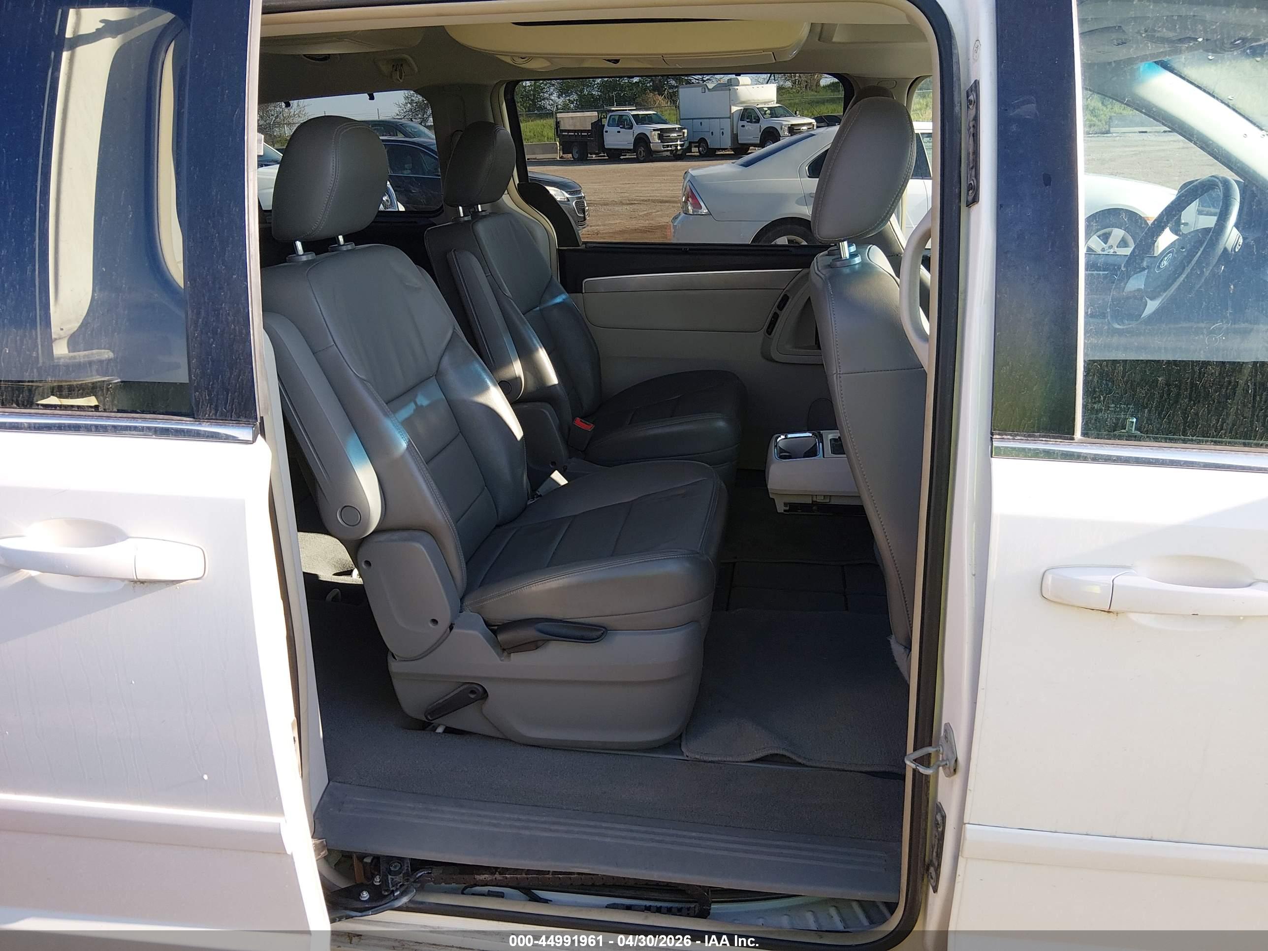 VOLKSWAGEN ROUTAN image 8