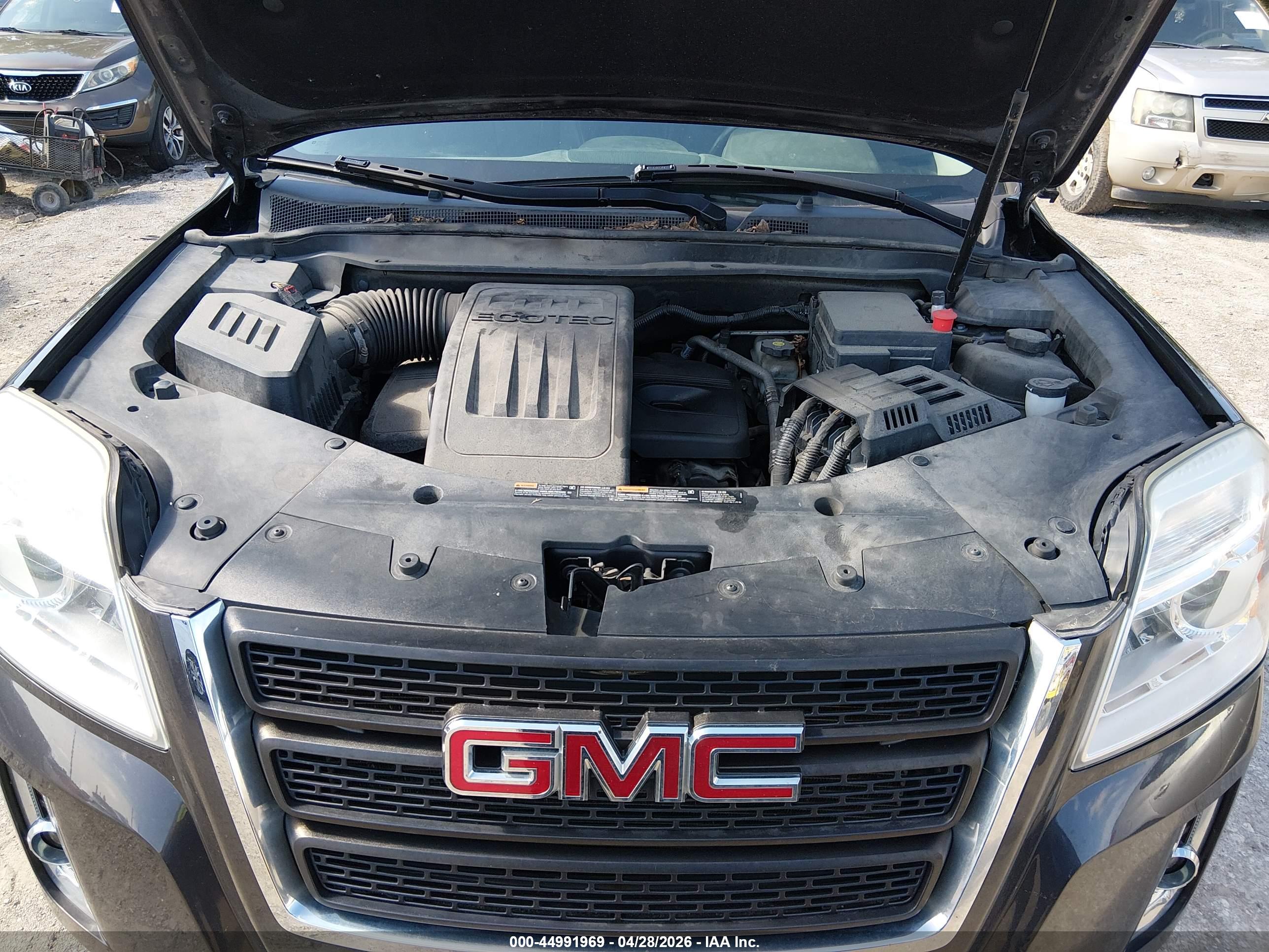 GMC TERRAIN image 10