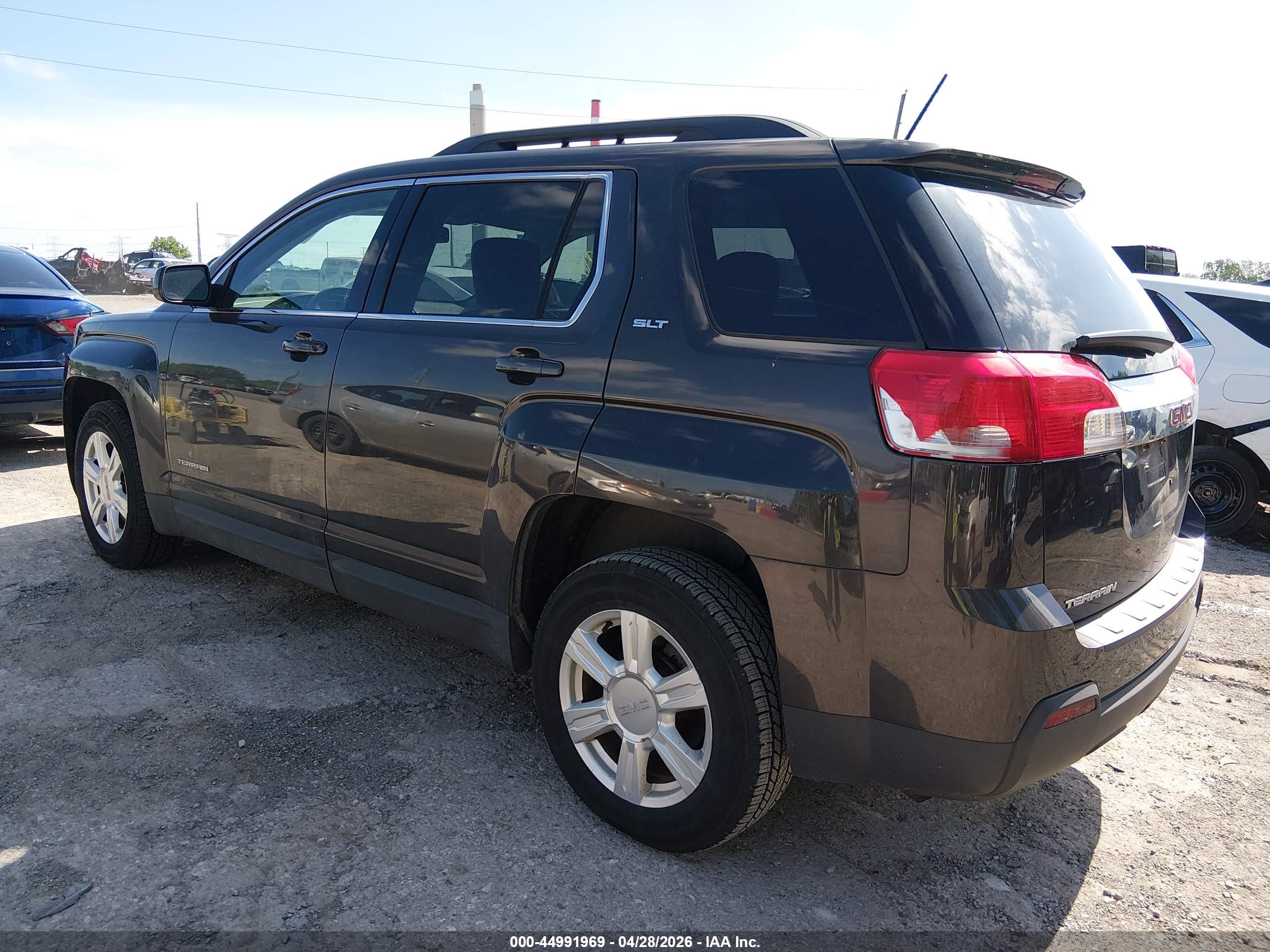 GMC TERRAIN image 3