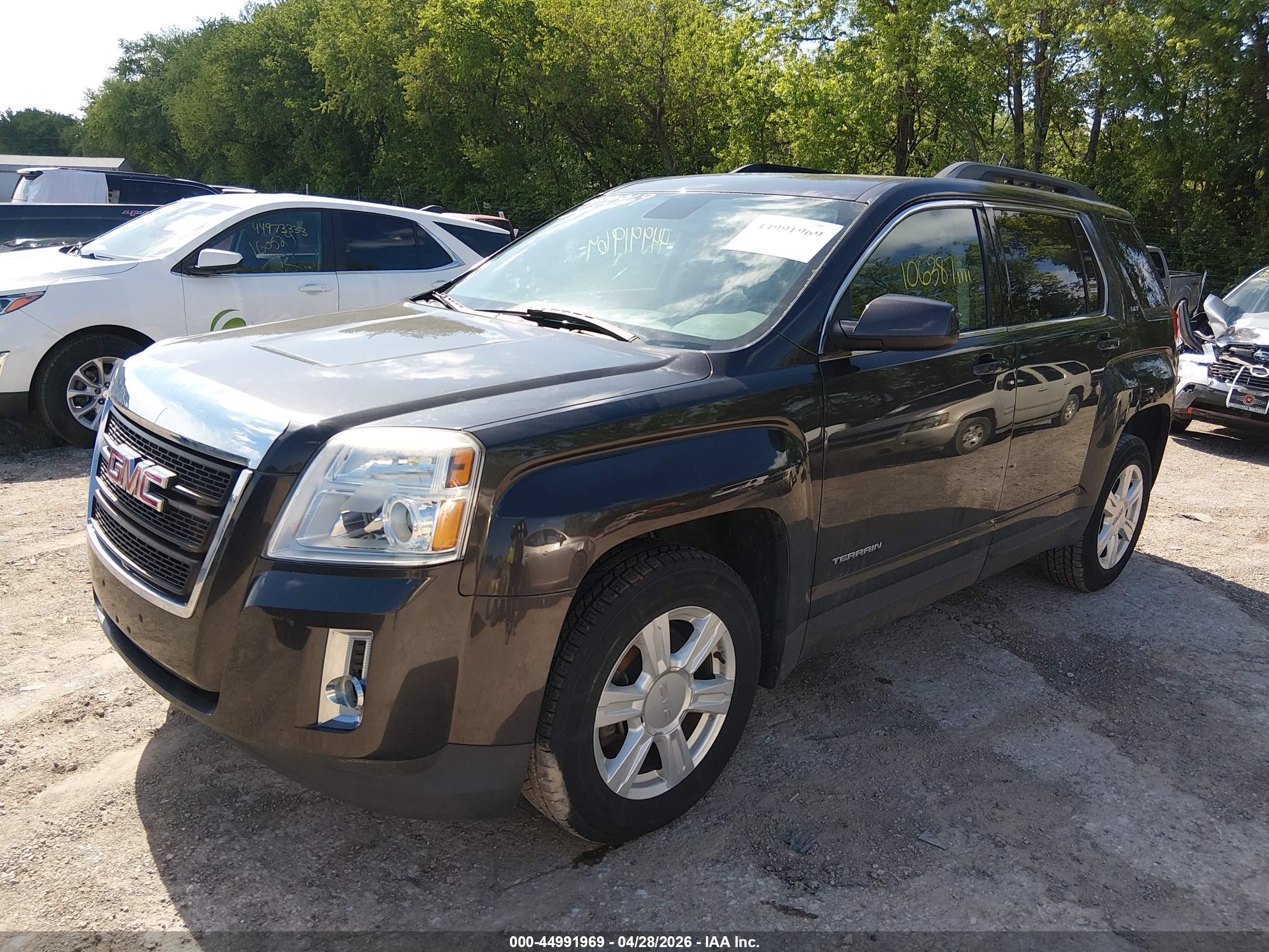 GMC TERRAIN image 6
