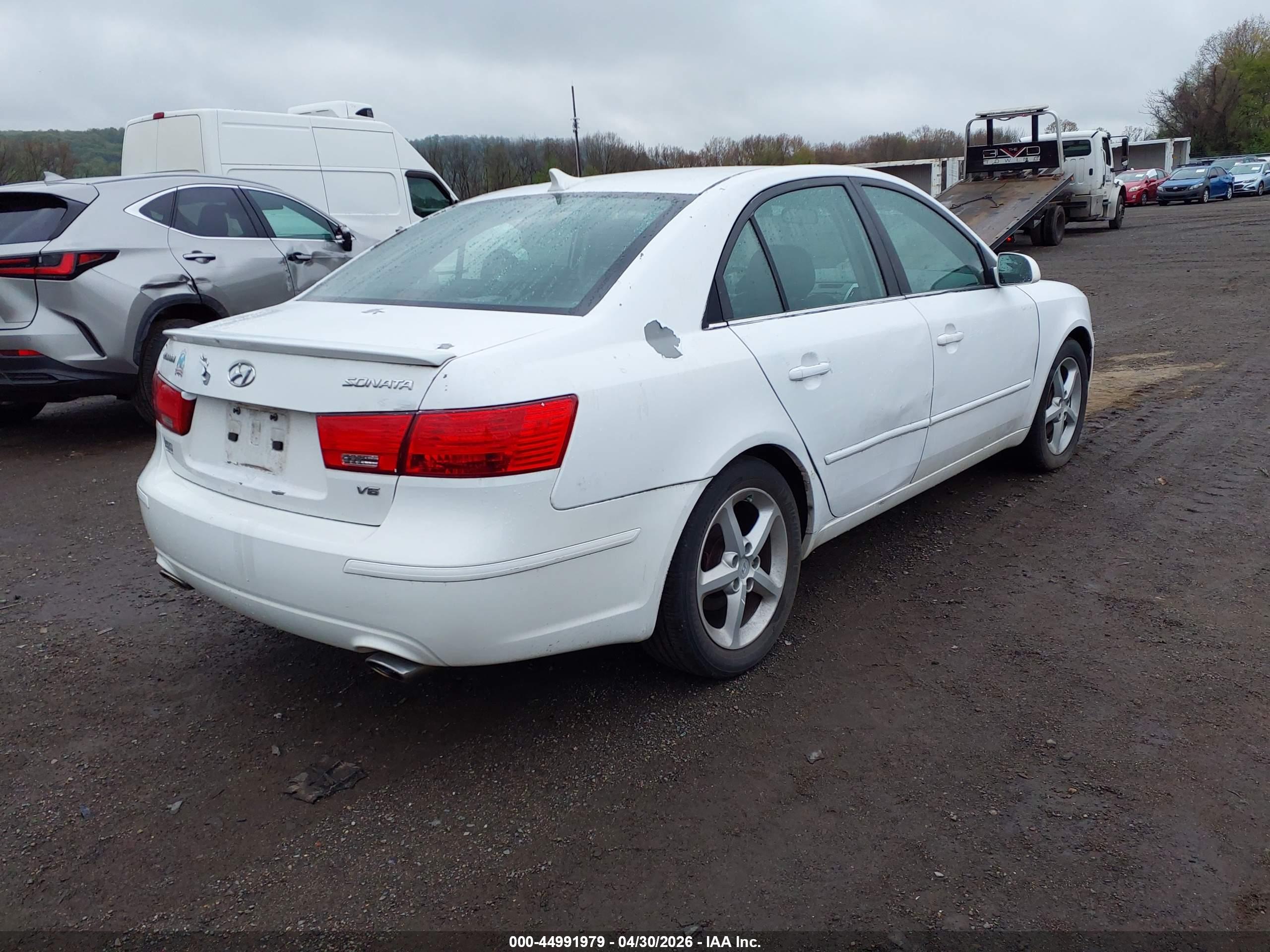 HYUNDAI SONATA image 4