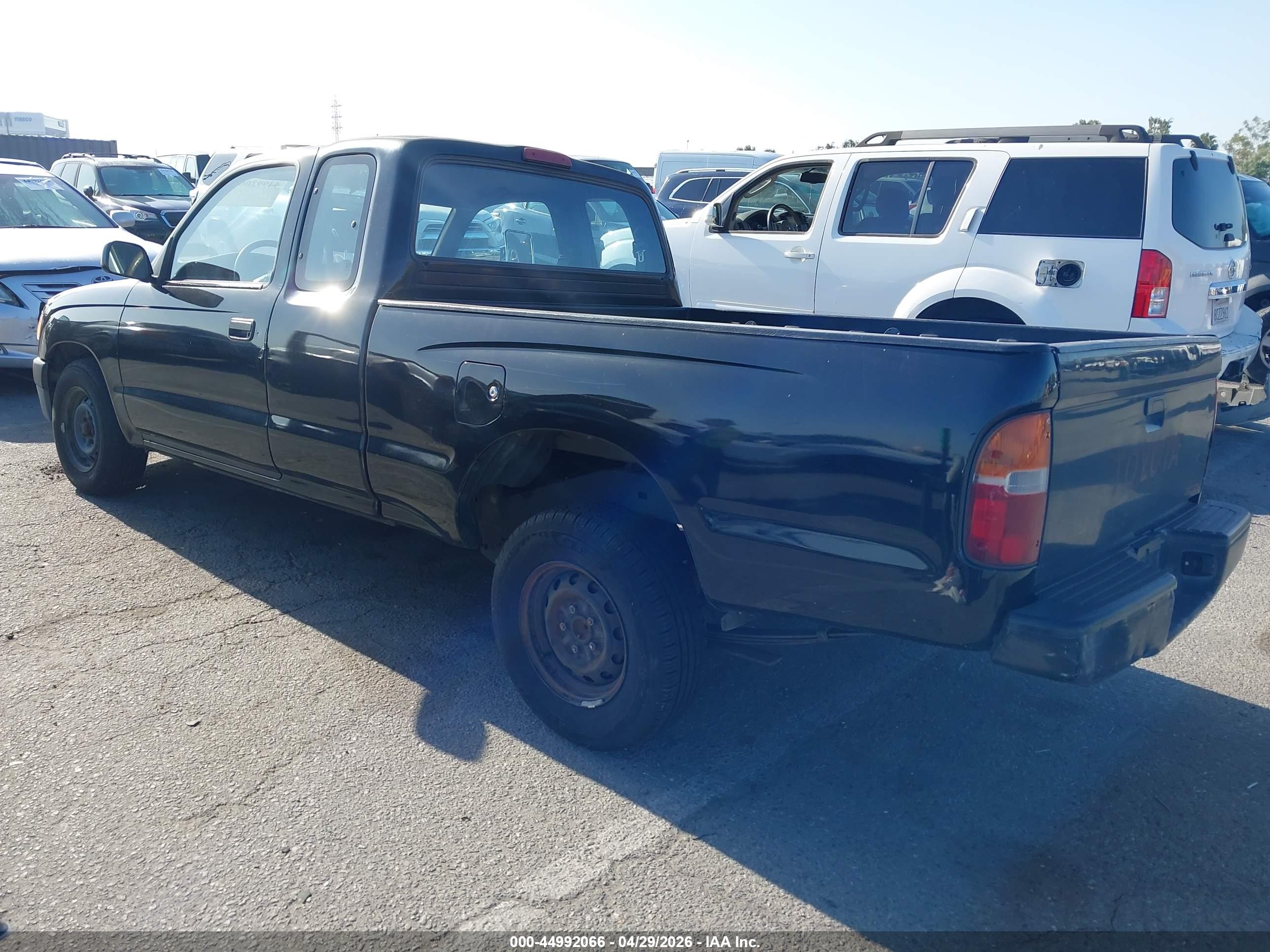TOYOTA TACOMA image 3