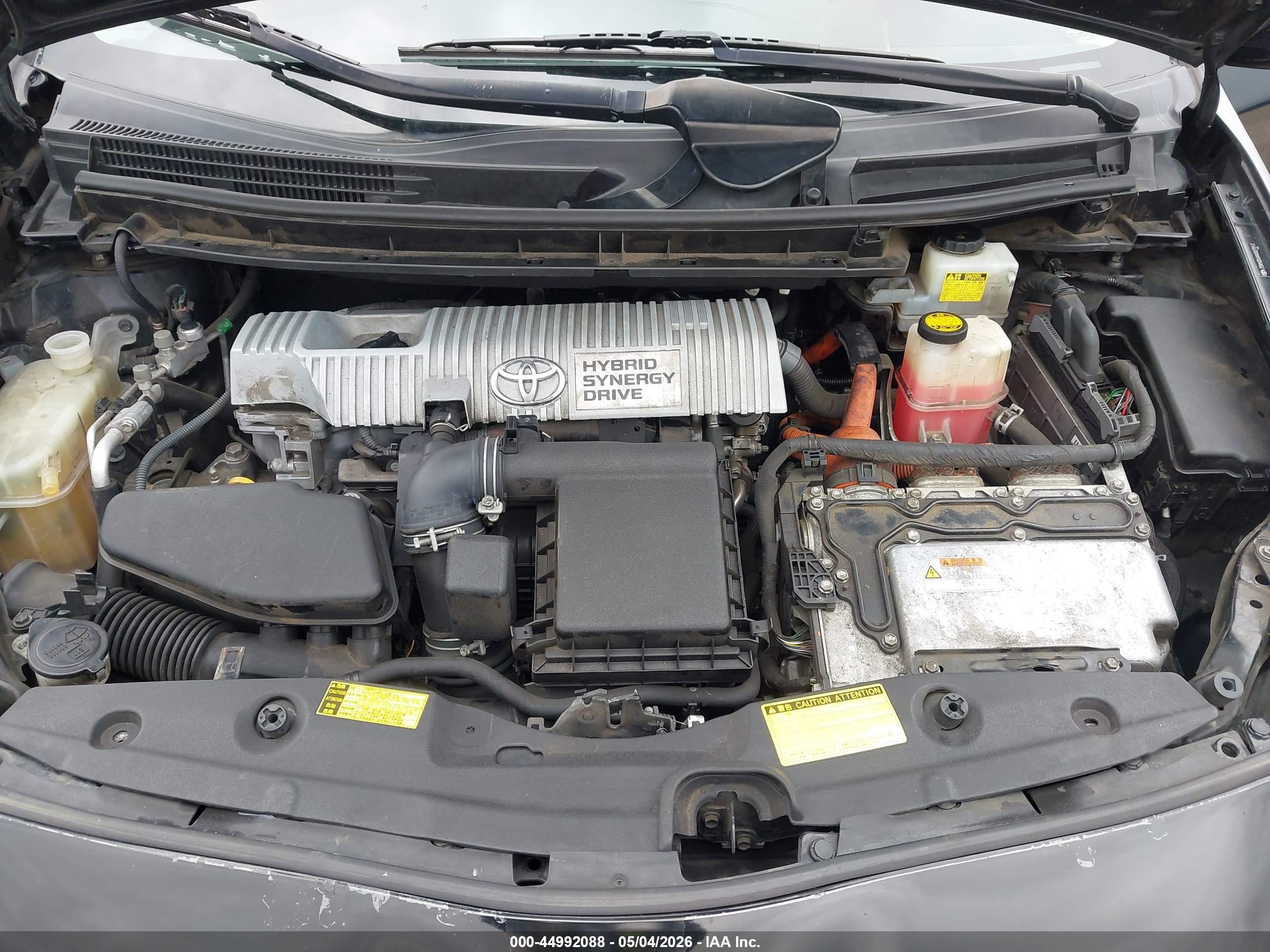 TOYOTA PRIUS image 10