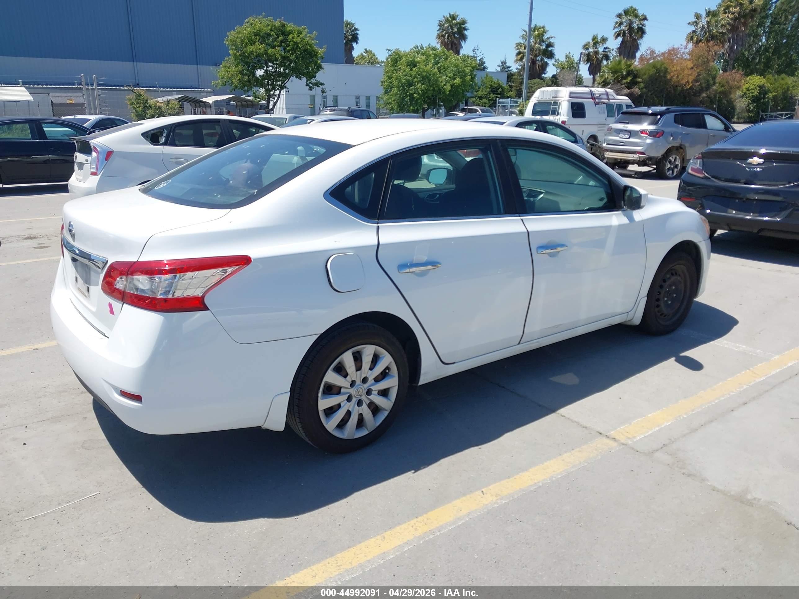 NISSAN SENTRA image 4