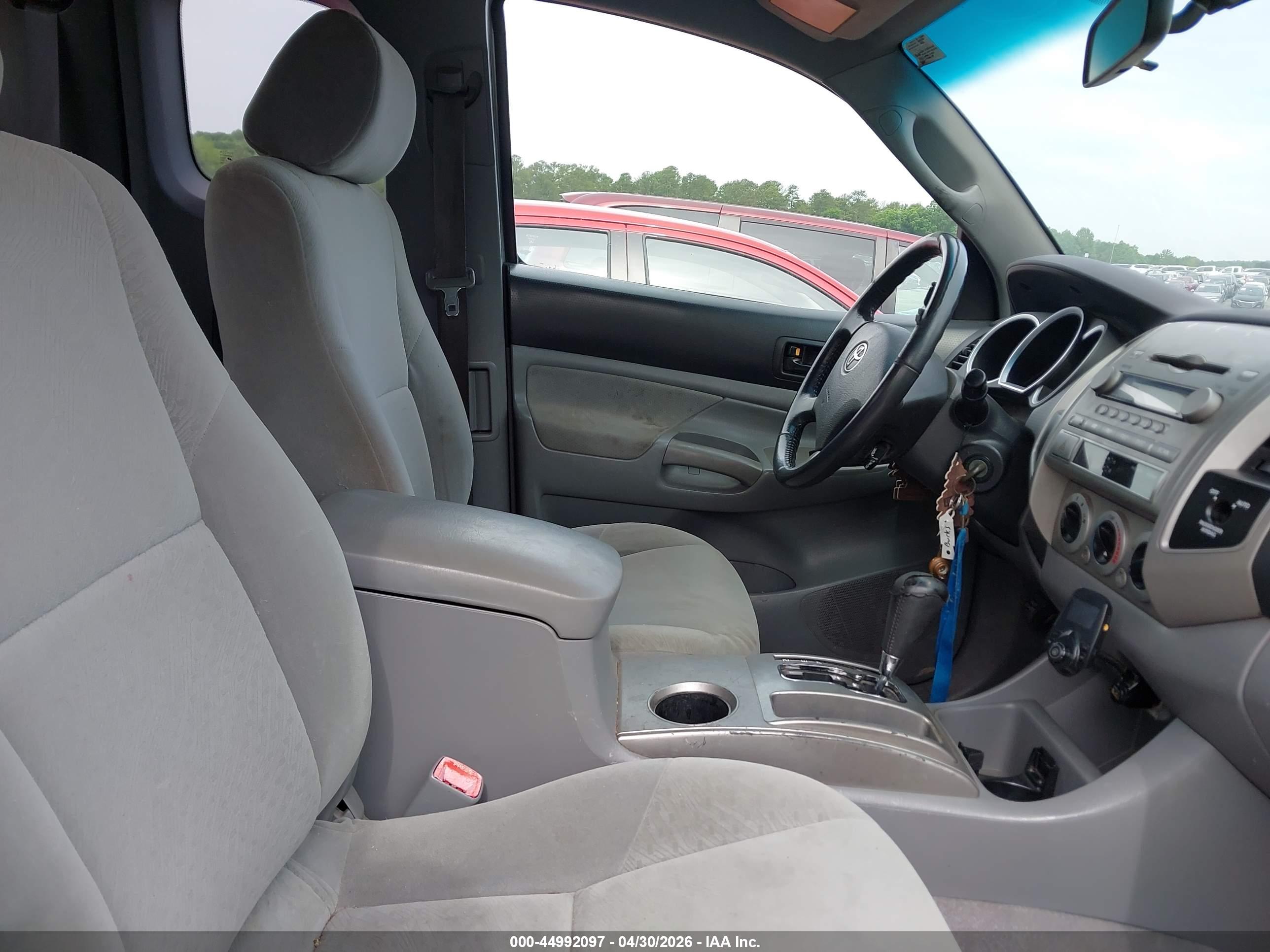 TOYOTA TACOMA image 5