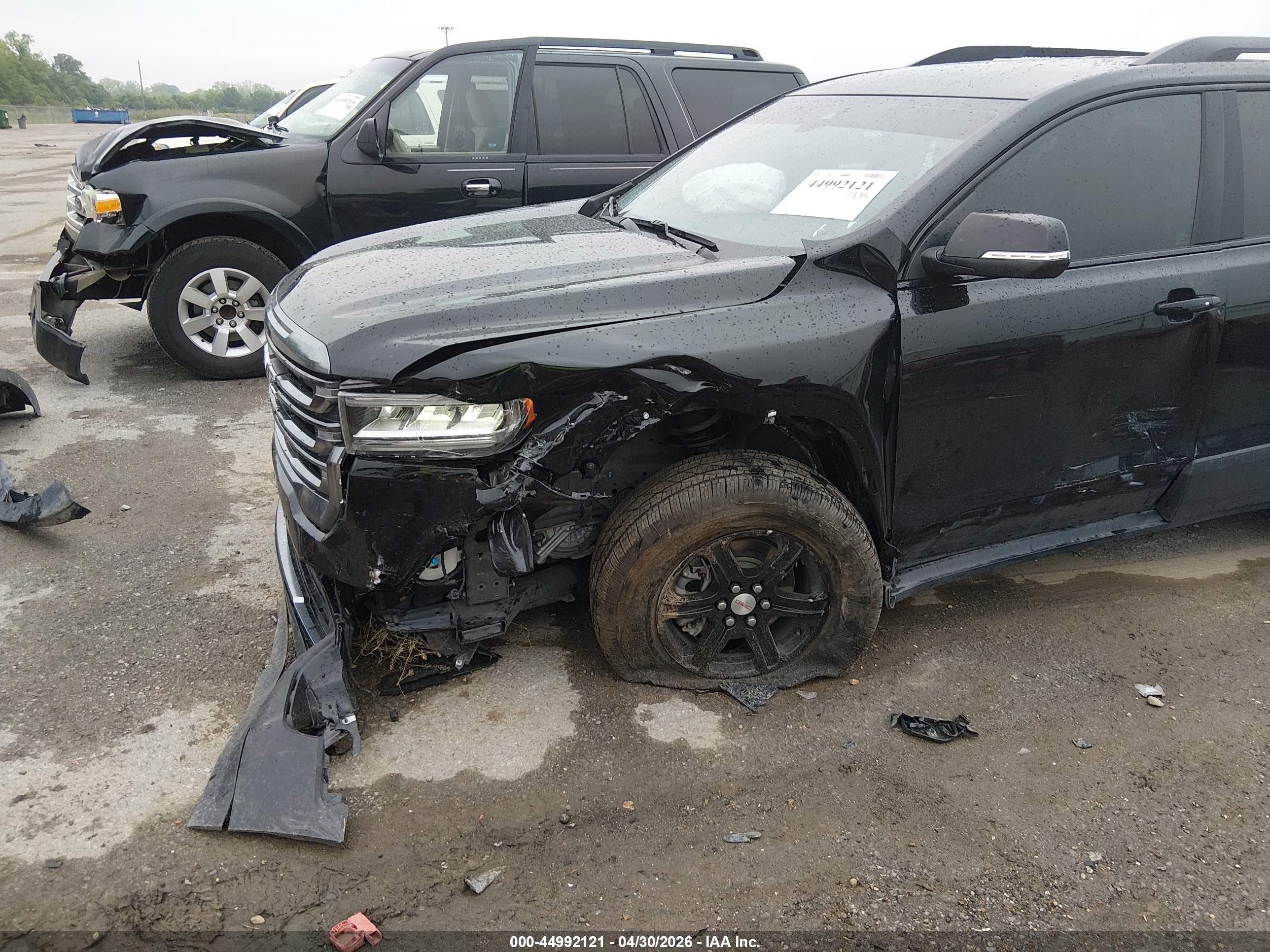 GMC ACADIA image 6