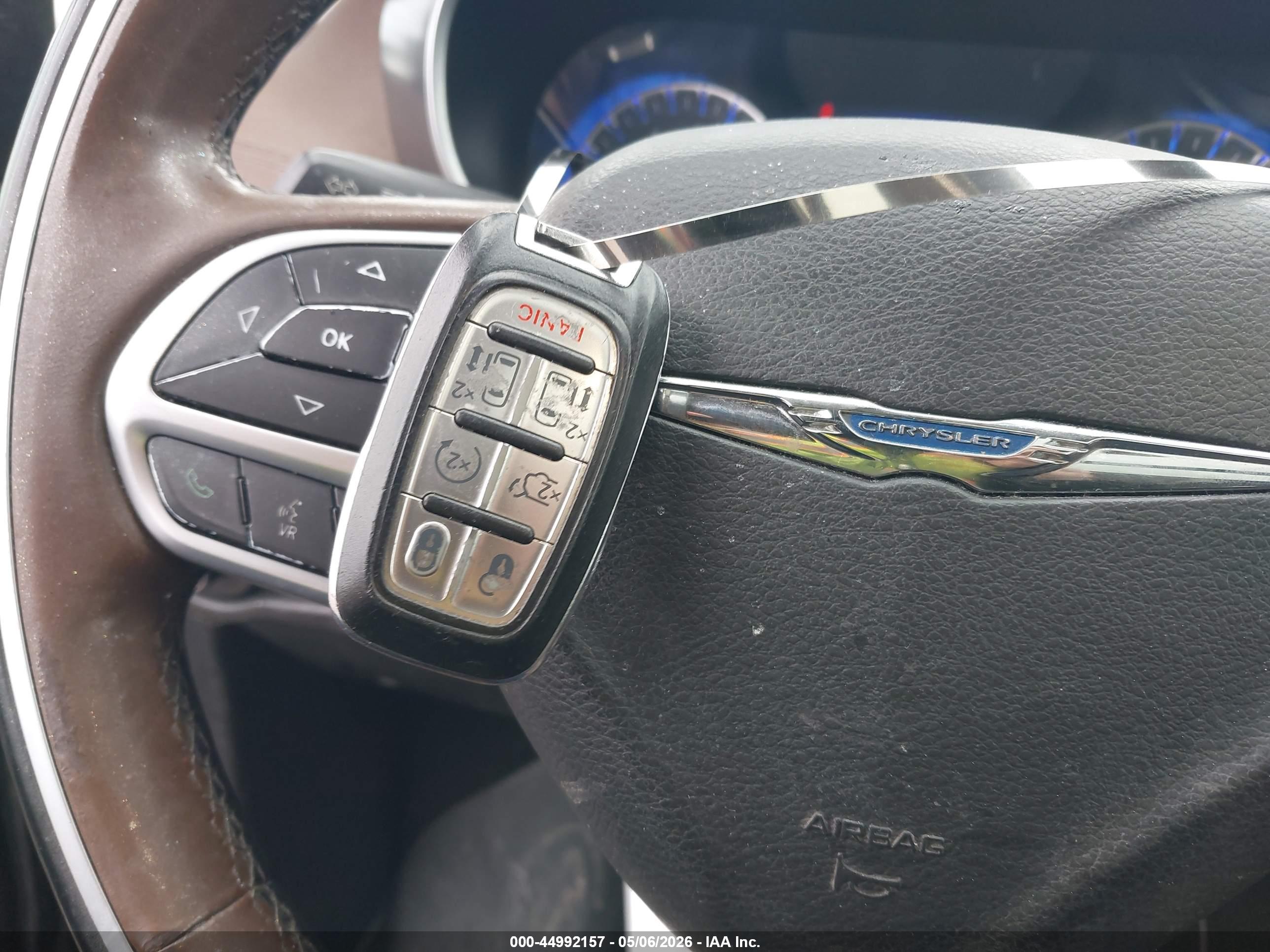 CHRYSLER PACIFICA image 11