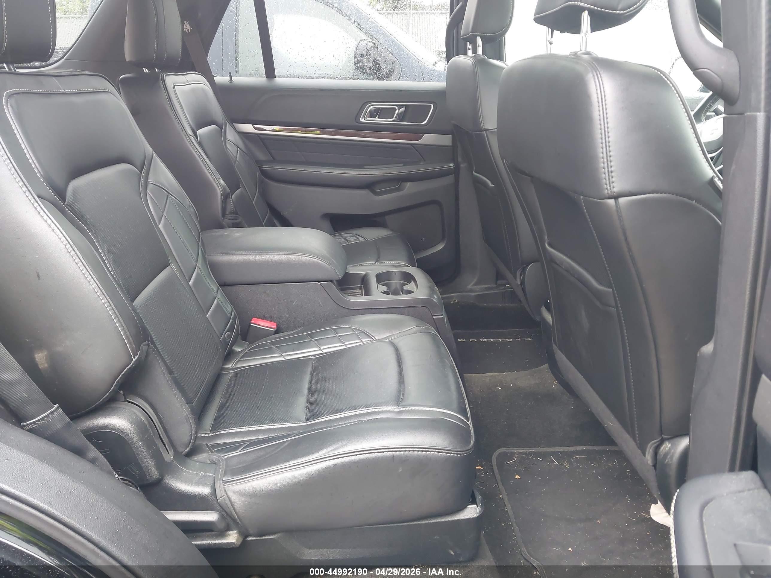 FORD EXPLORER image 8