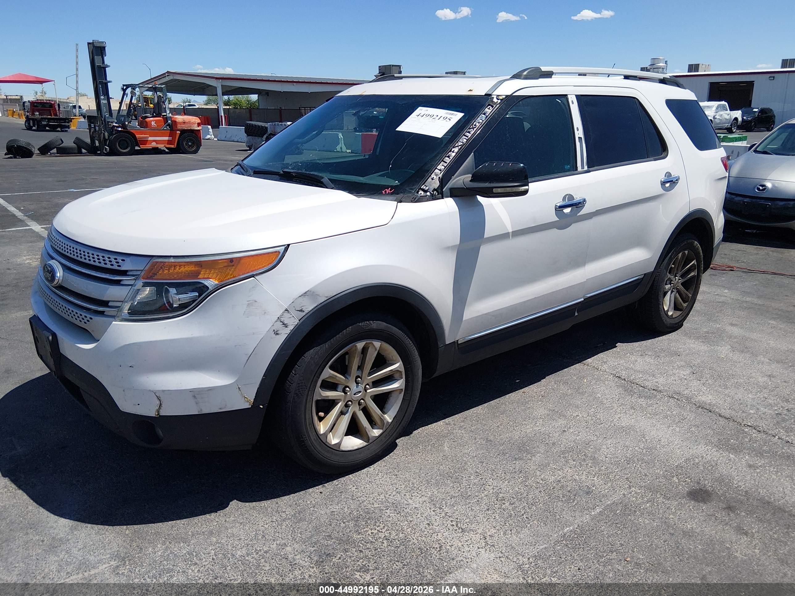 FORD EXPLORER image 2