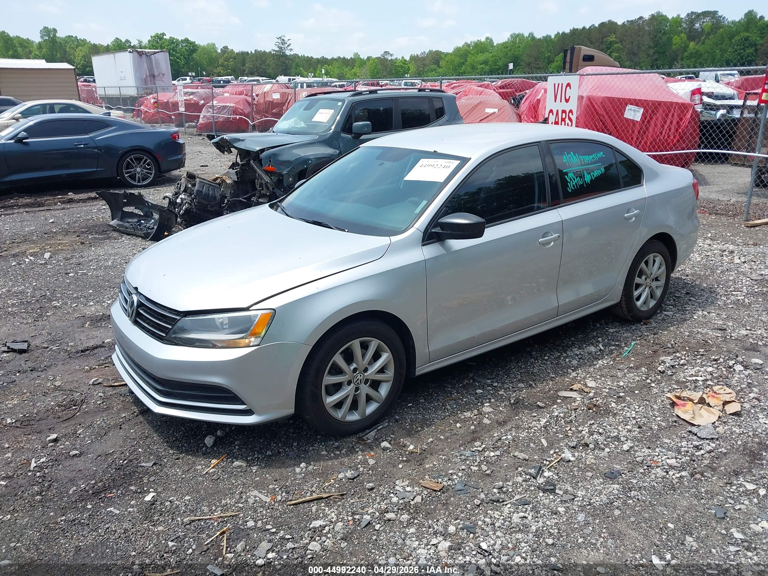 VOLKSWAGEN JETTA image 2