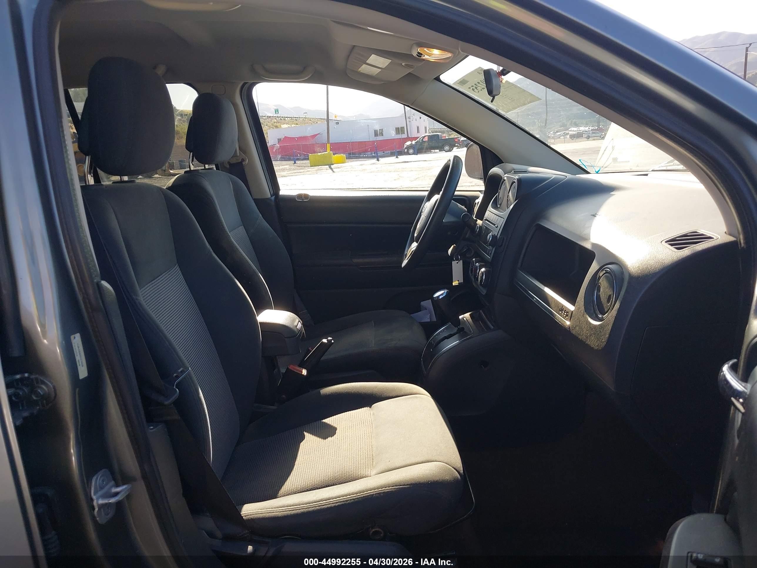 JEEP COMPASS image 5