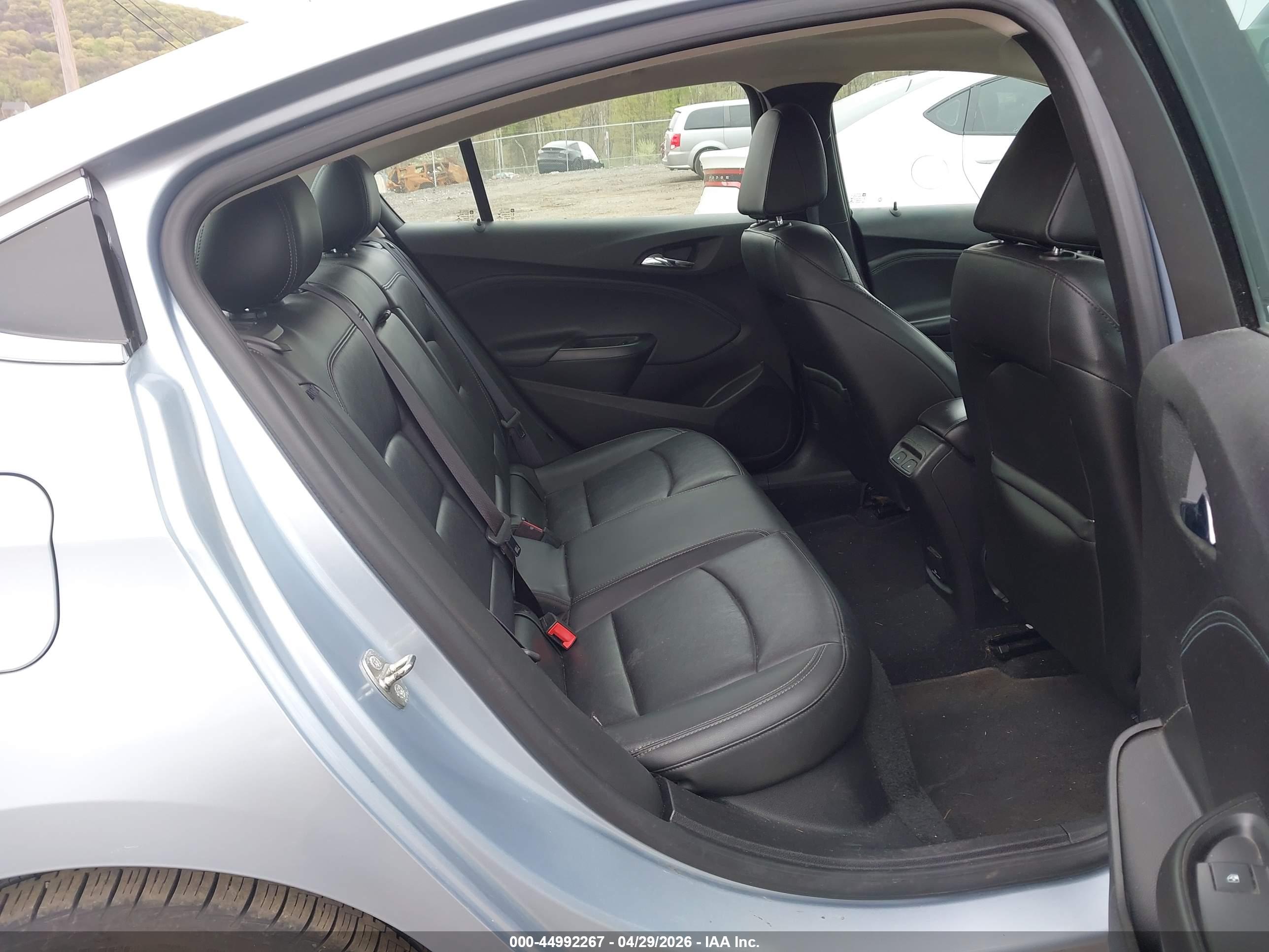 CHEVROLET CRUZE image 8