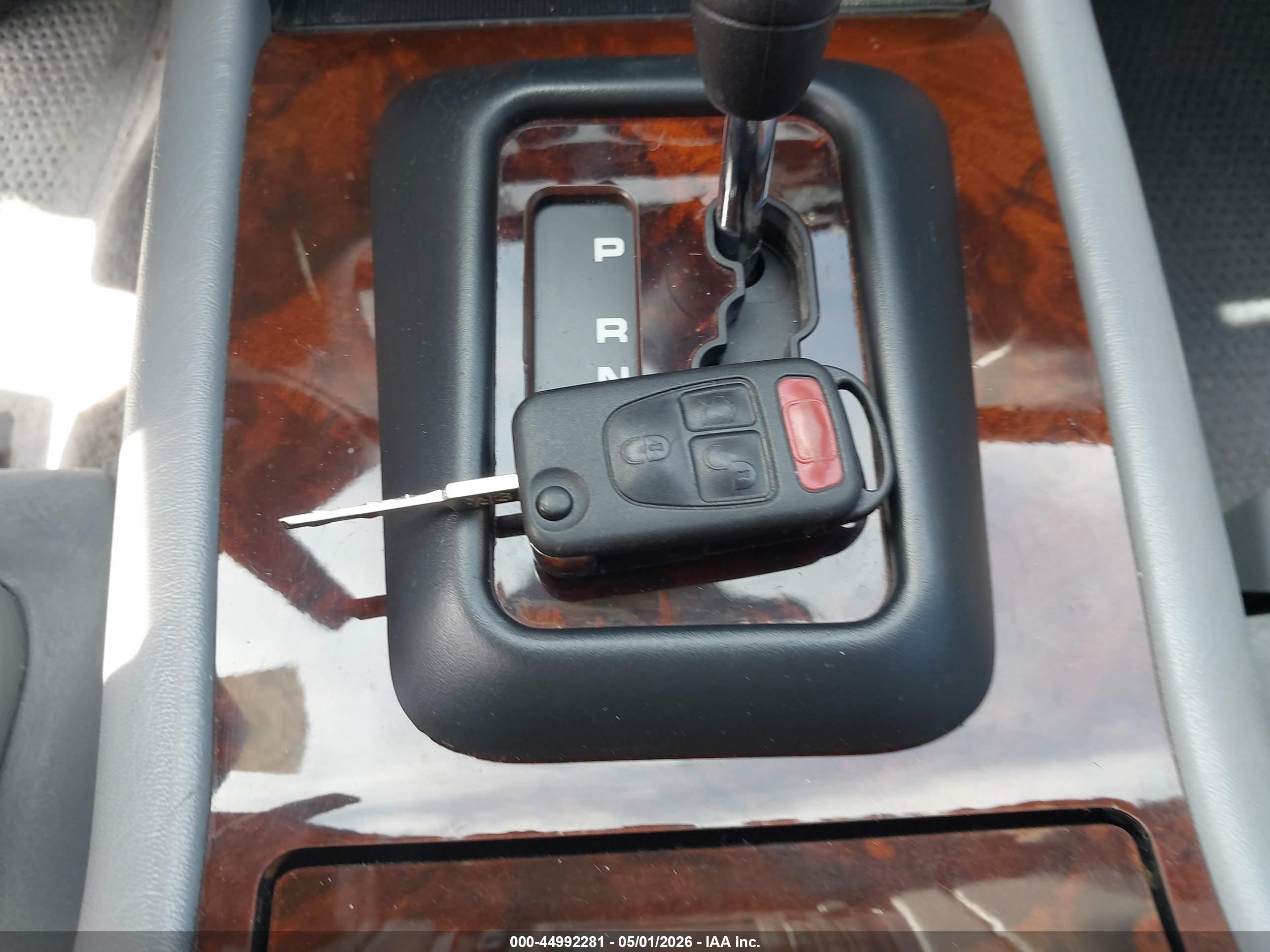 MERCEDES-BENZ ML image 11