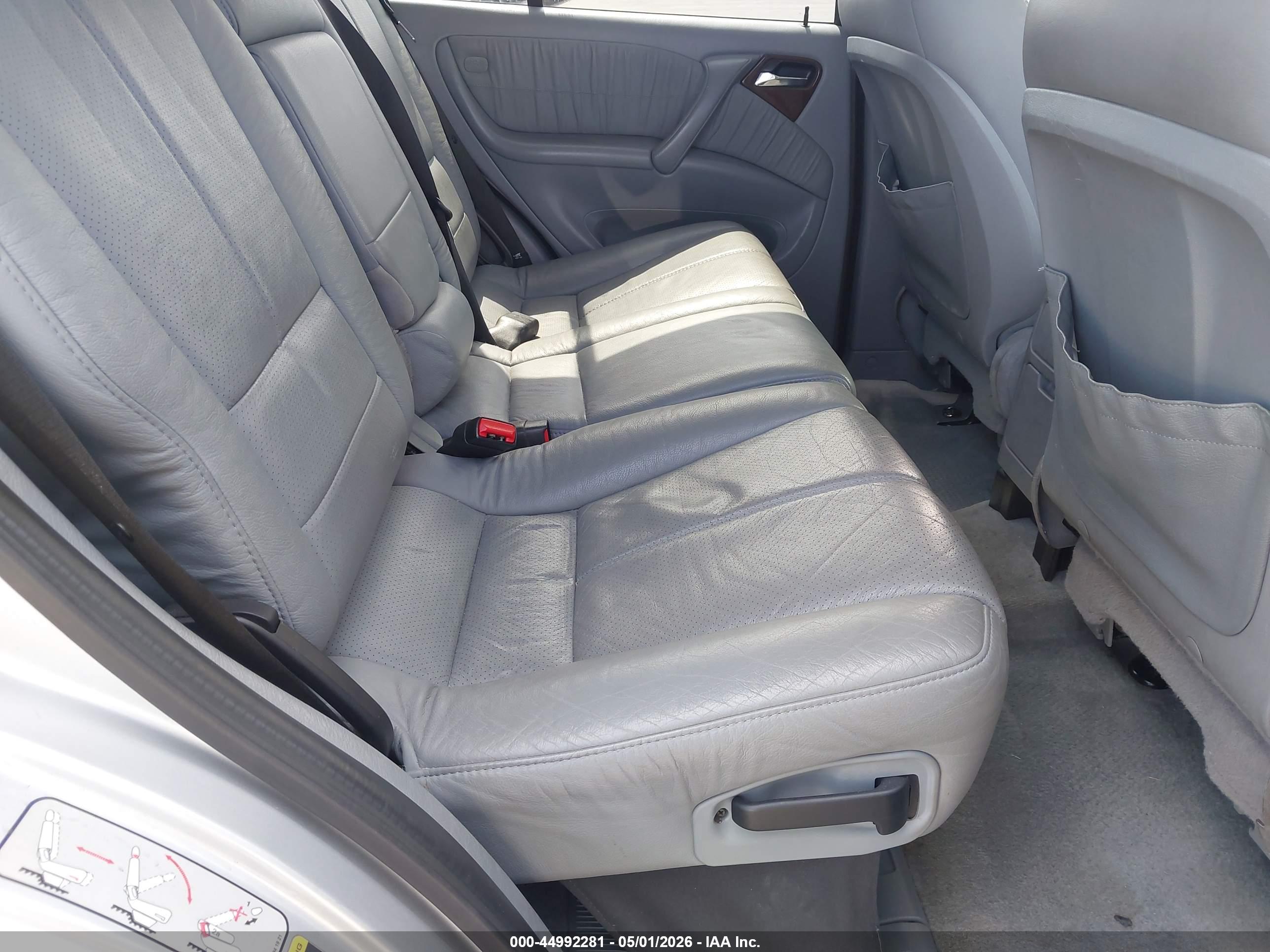 MERCEDES-BENZ ML image 8