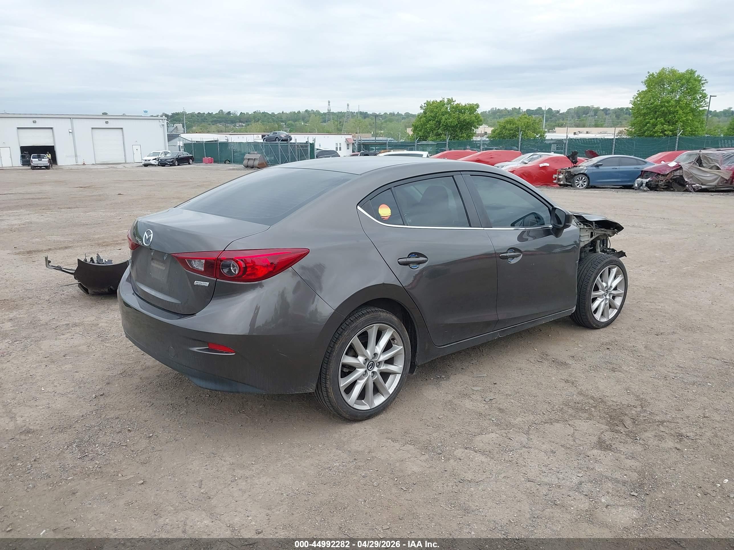 MAZDA MAZDA3 image 4