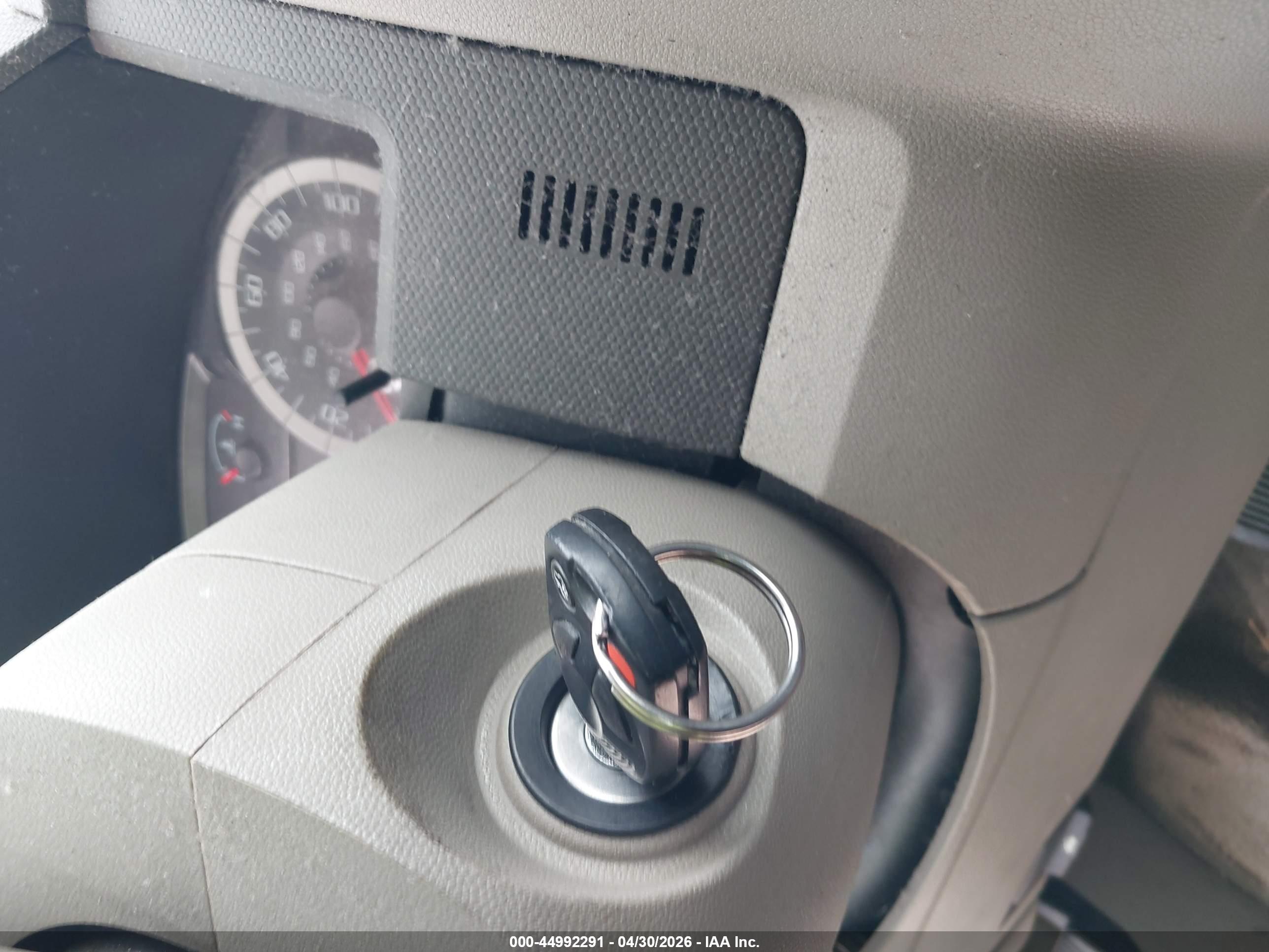 FORD ESCAPE image 11