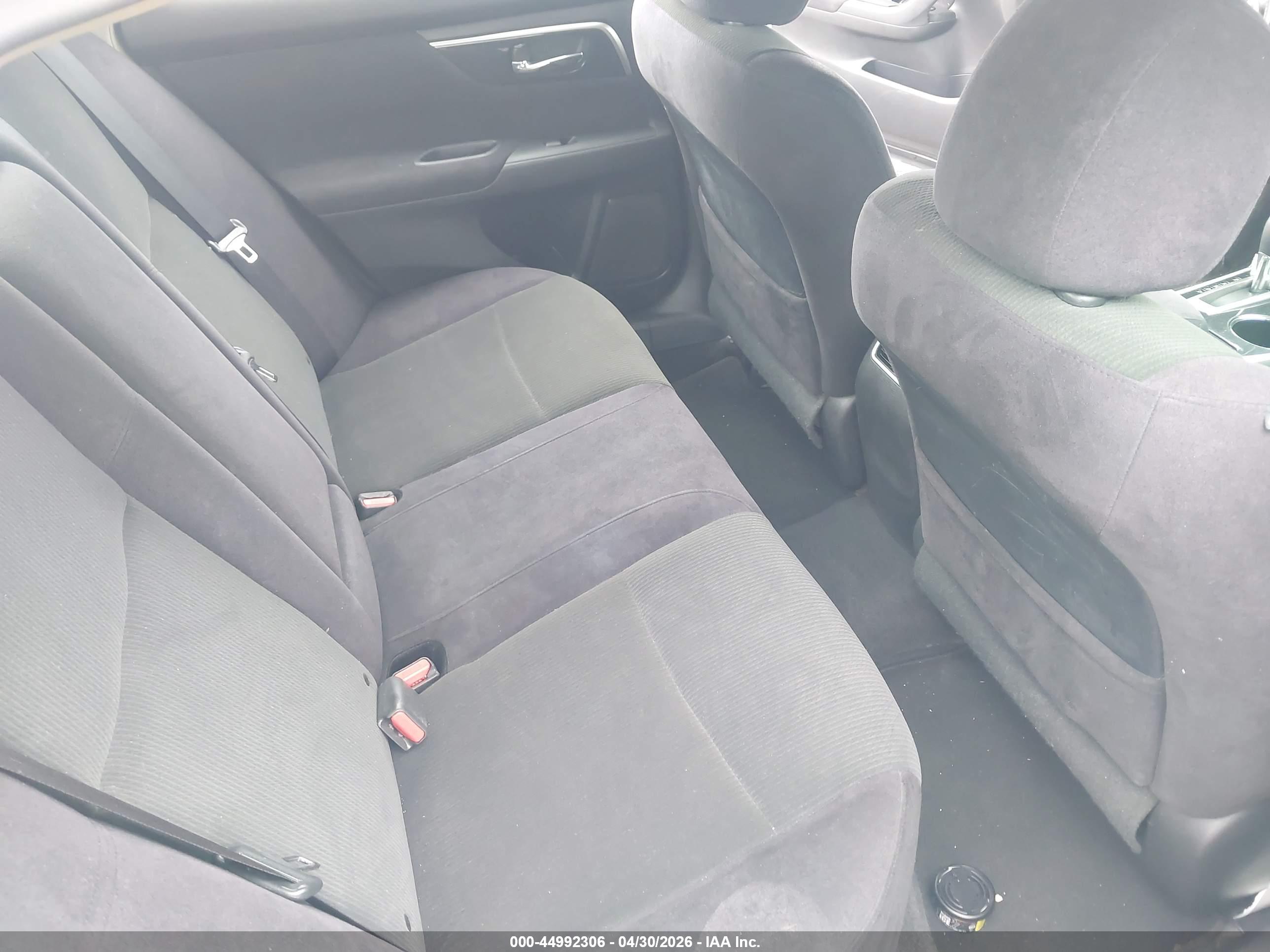 NISSAN ALTIMA image 8