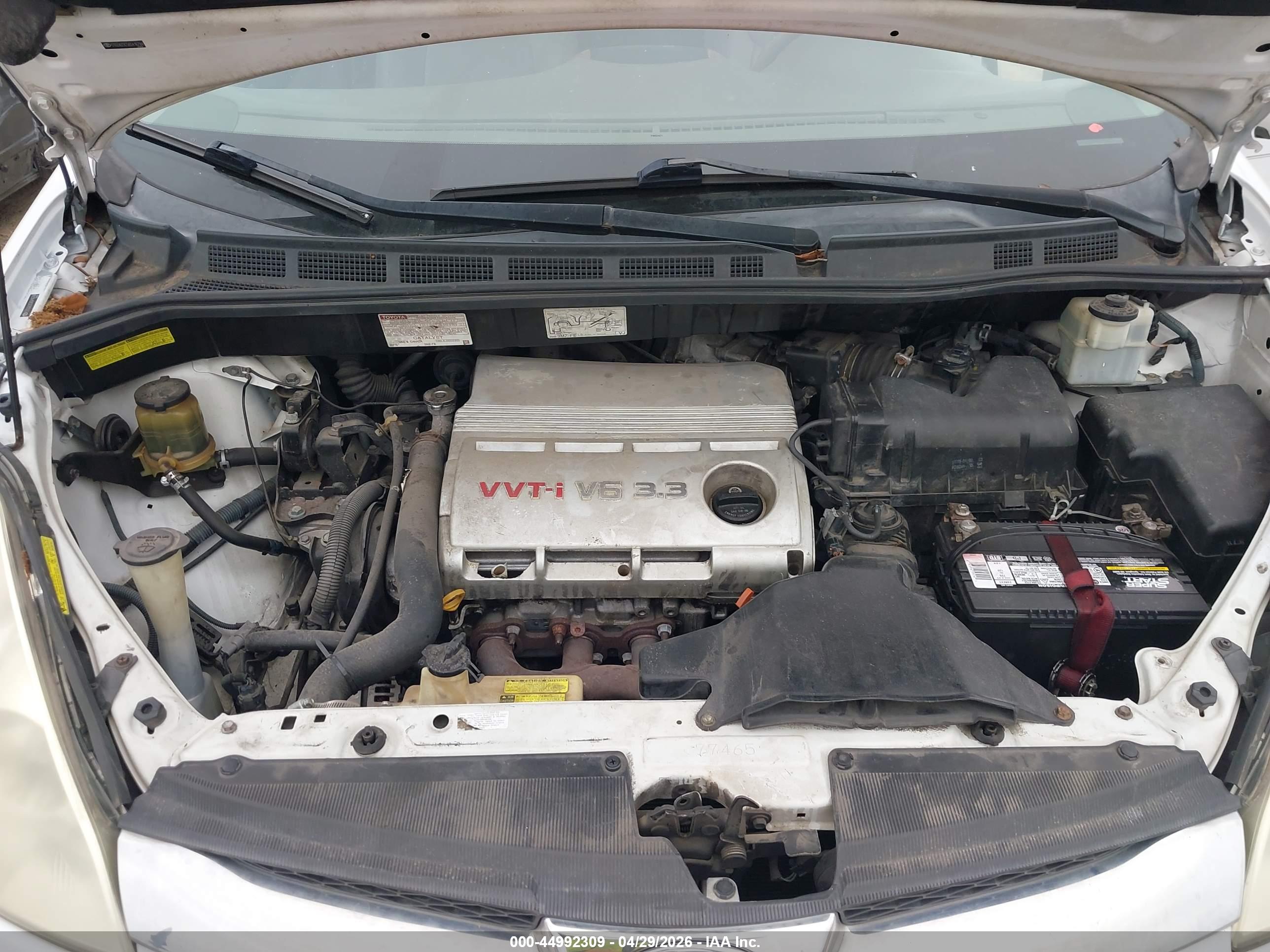 TOYOTA SIENNA image 10