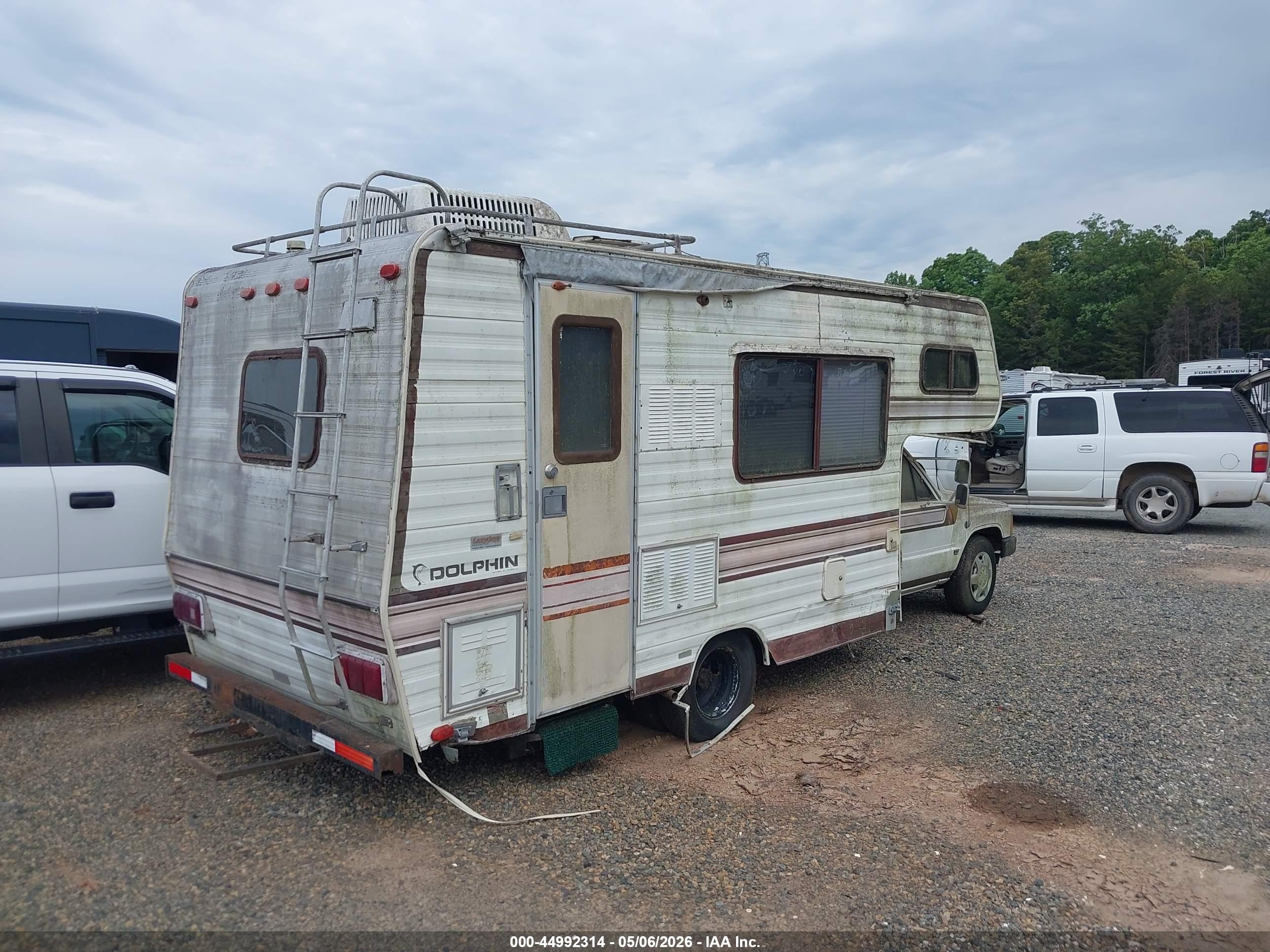 TOYOTA PICKUP image 4