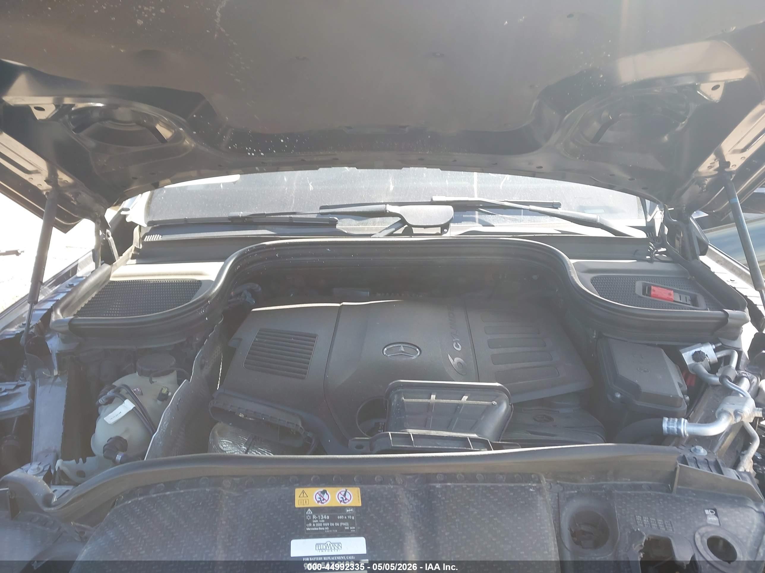 MERCEDES-BENZ GLS image 10