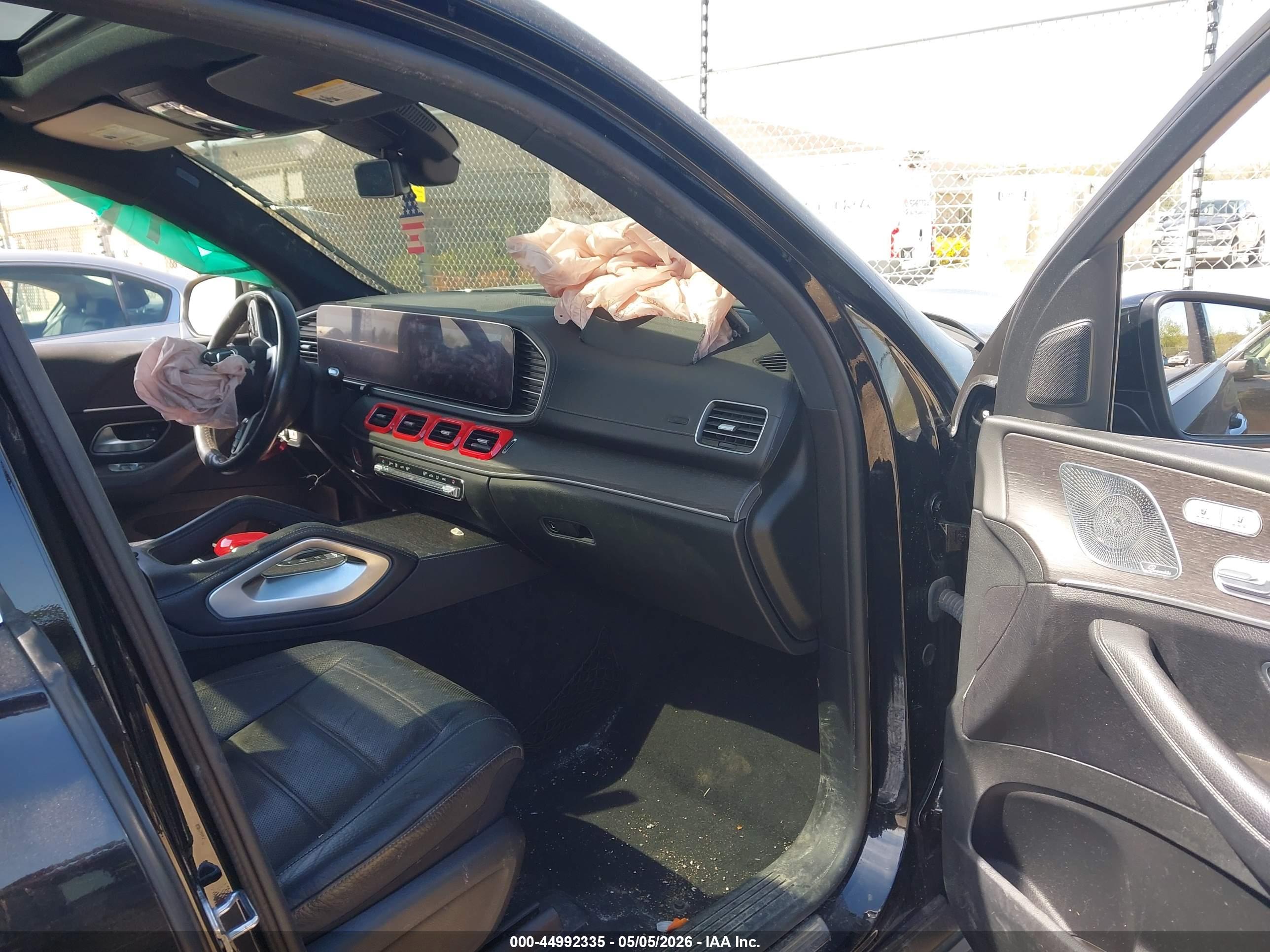 MERCEDES-BENZ GLS image 5