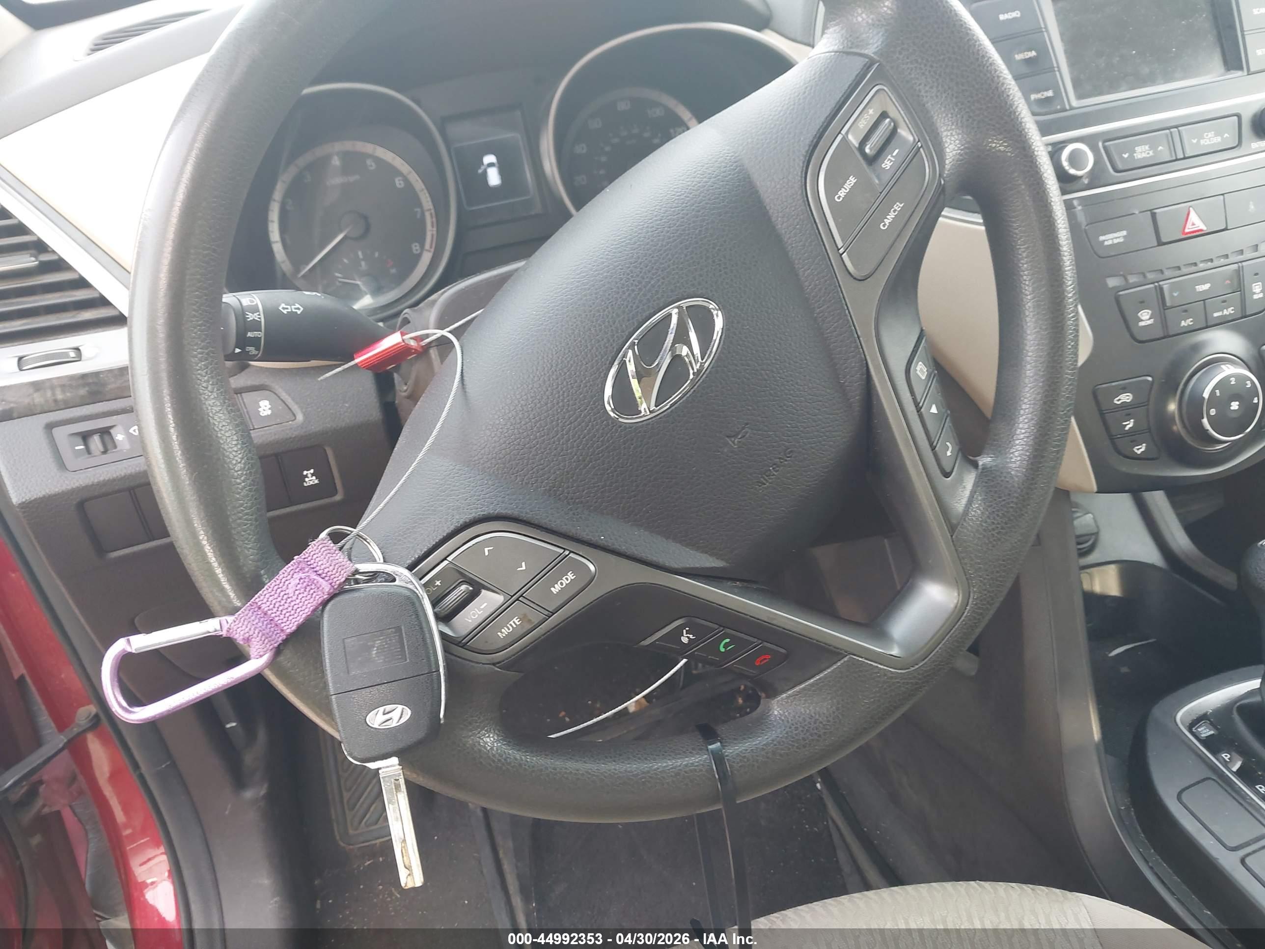 HYUNDAI SANTA image 11