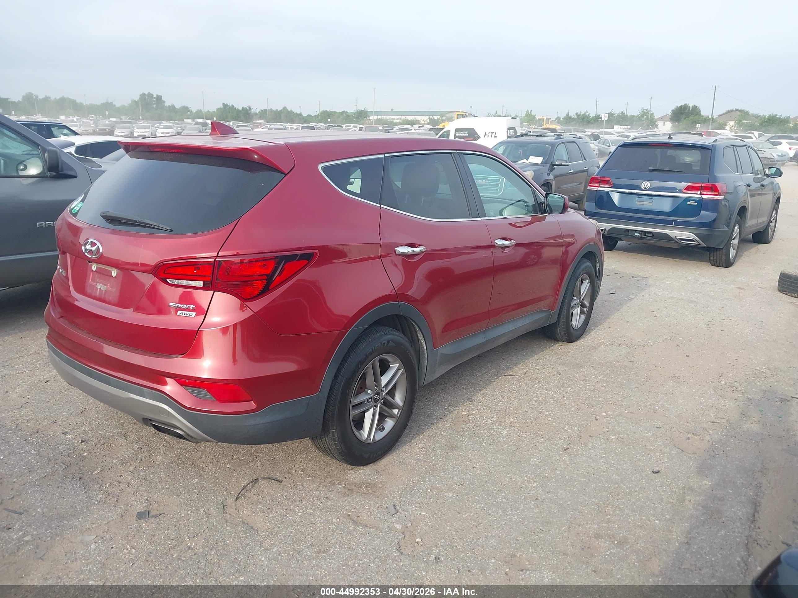 HYUNDAI SANTA image 4