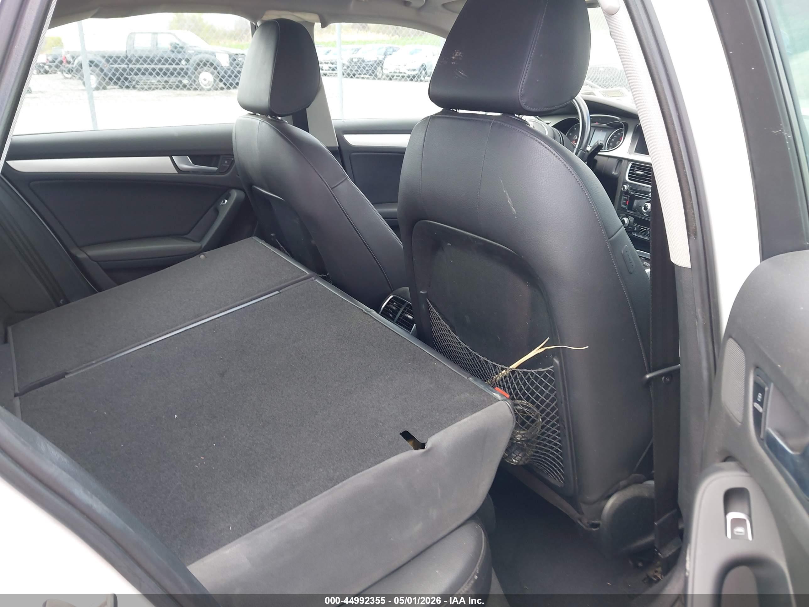 AUDI A4 image 8