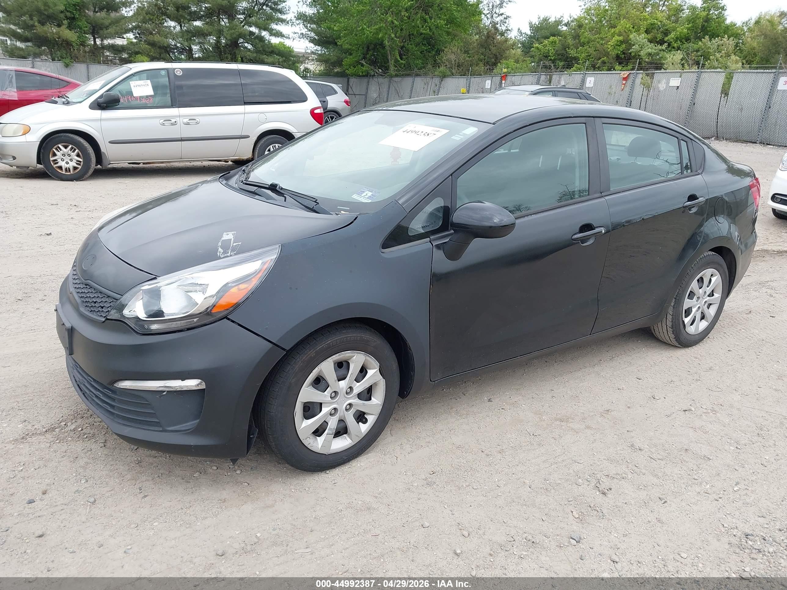 KIA RIO image 2