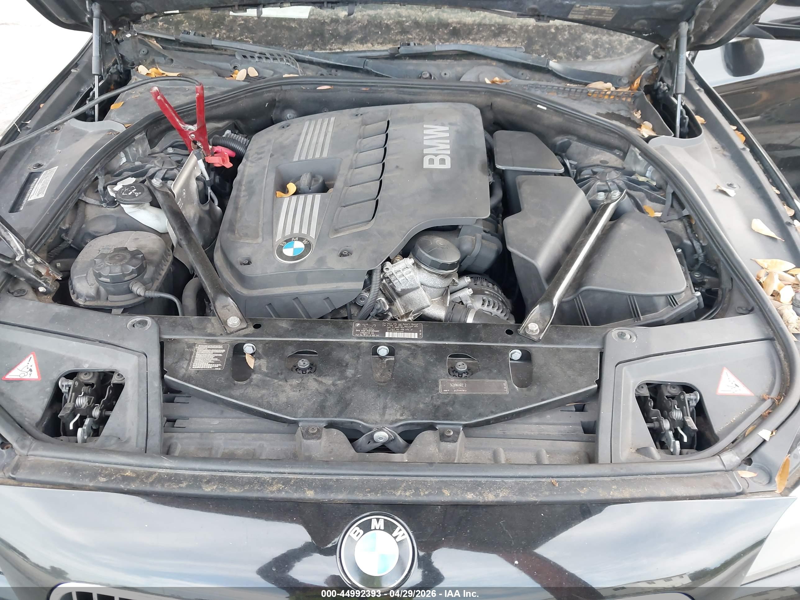 BMW 528I image 10