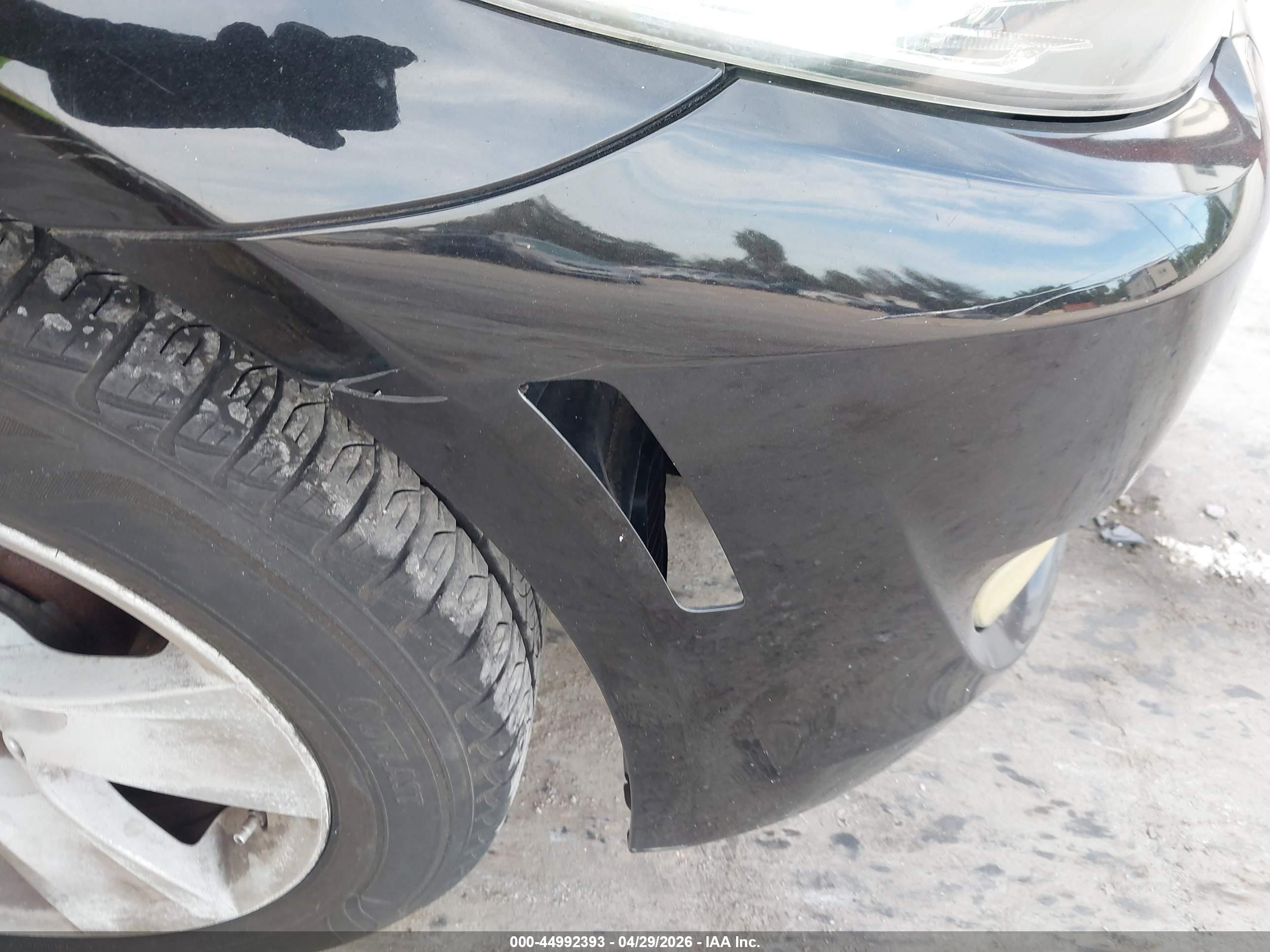 BMW 528I image 6