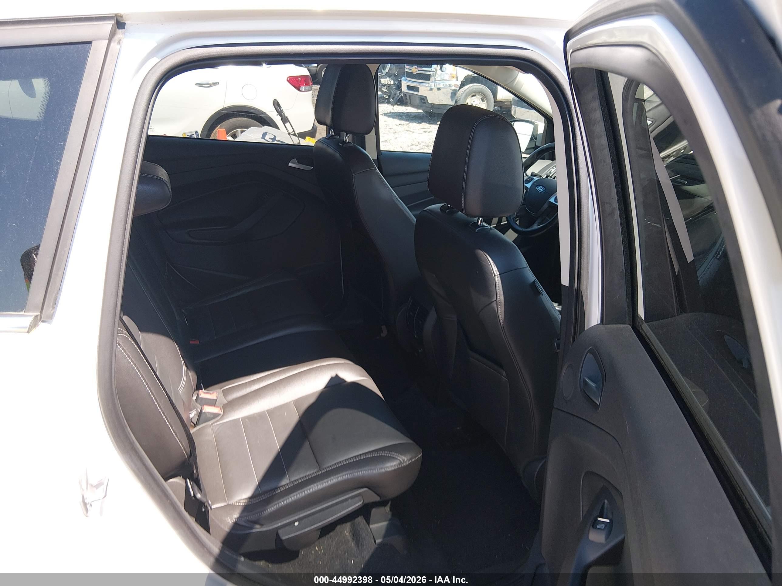 FORD ESCAPE image 8