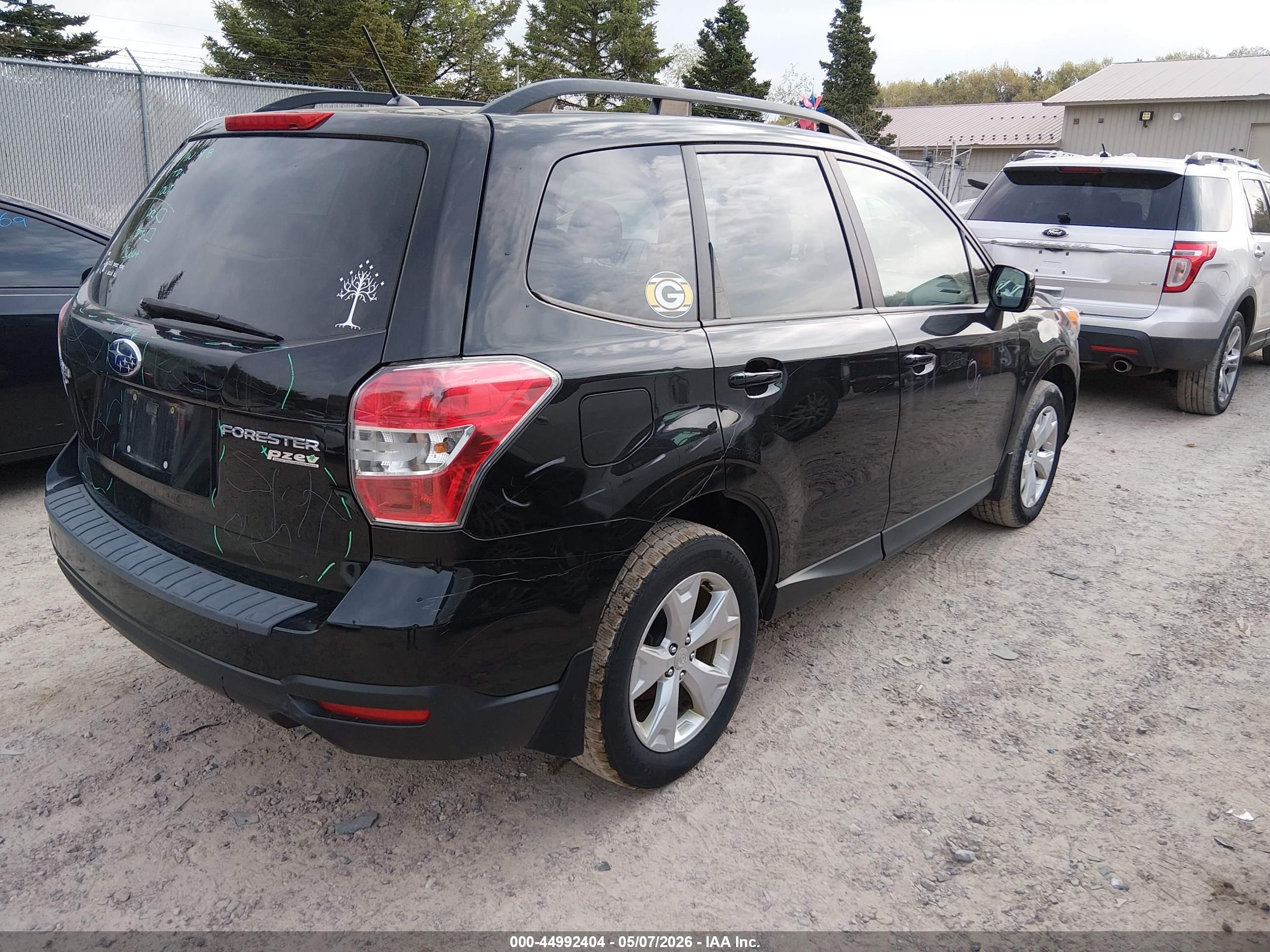 SUBARU FORESTER image 4