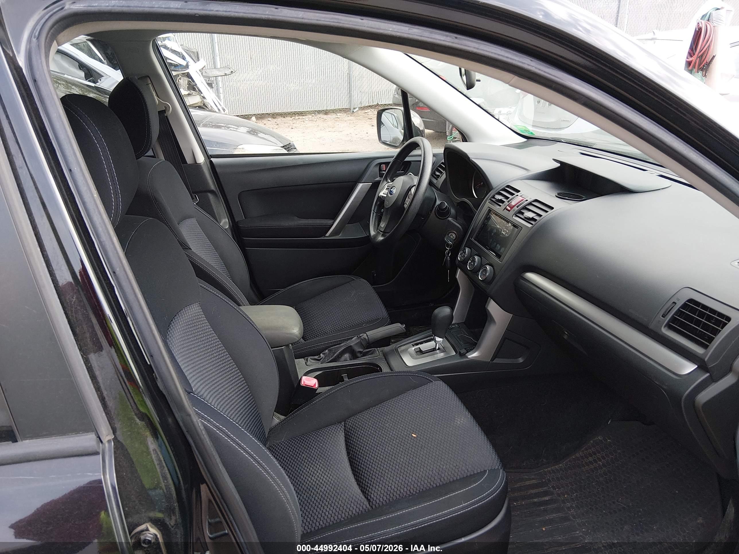 SUBARU FORESTER image 5