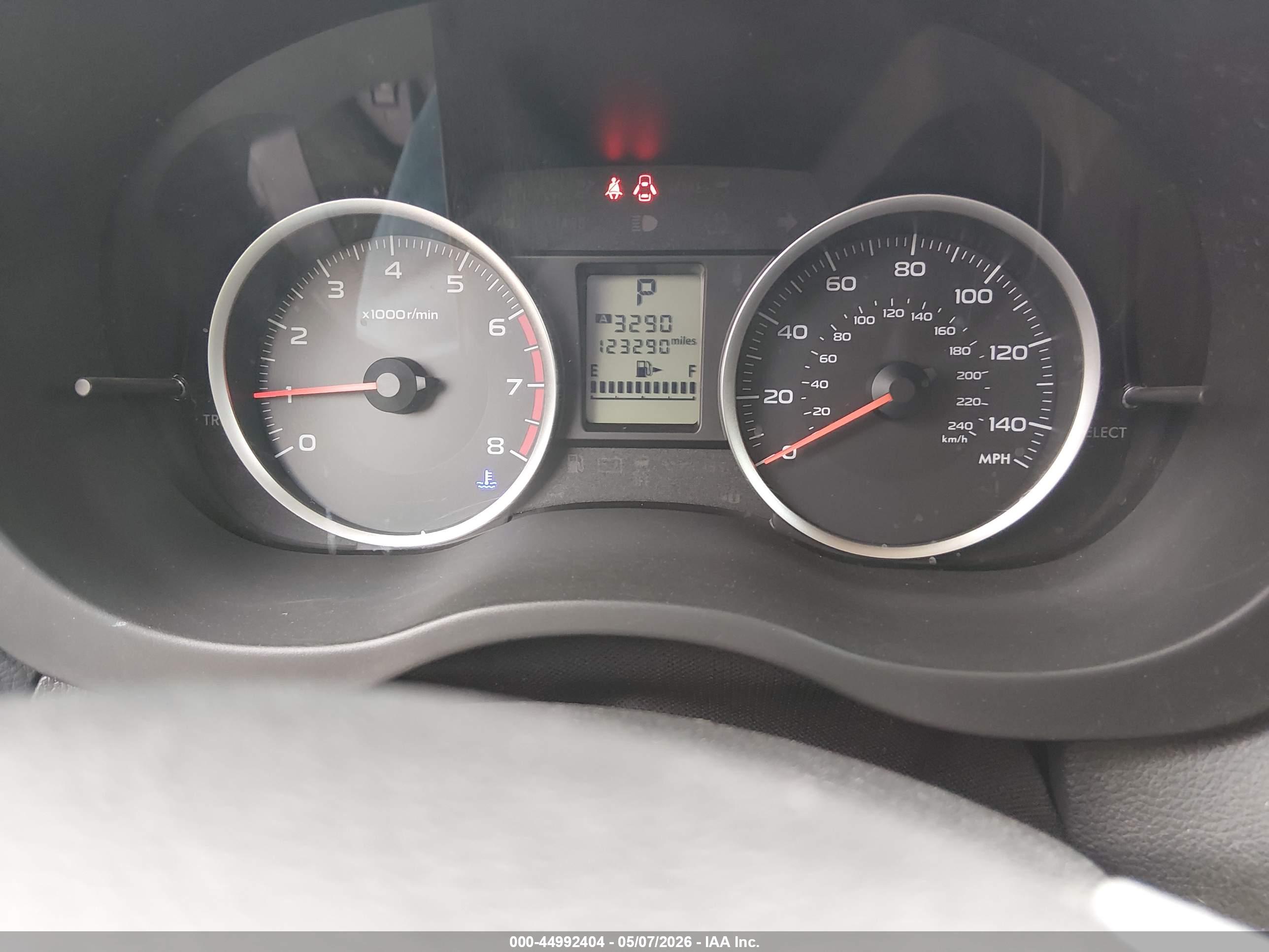 SUBARU FORESTER image 7