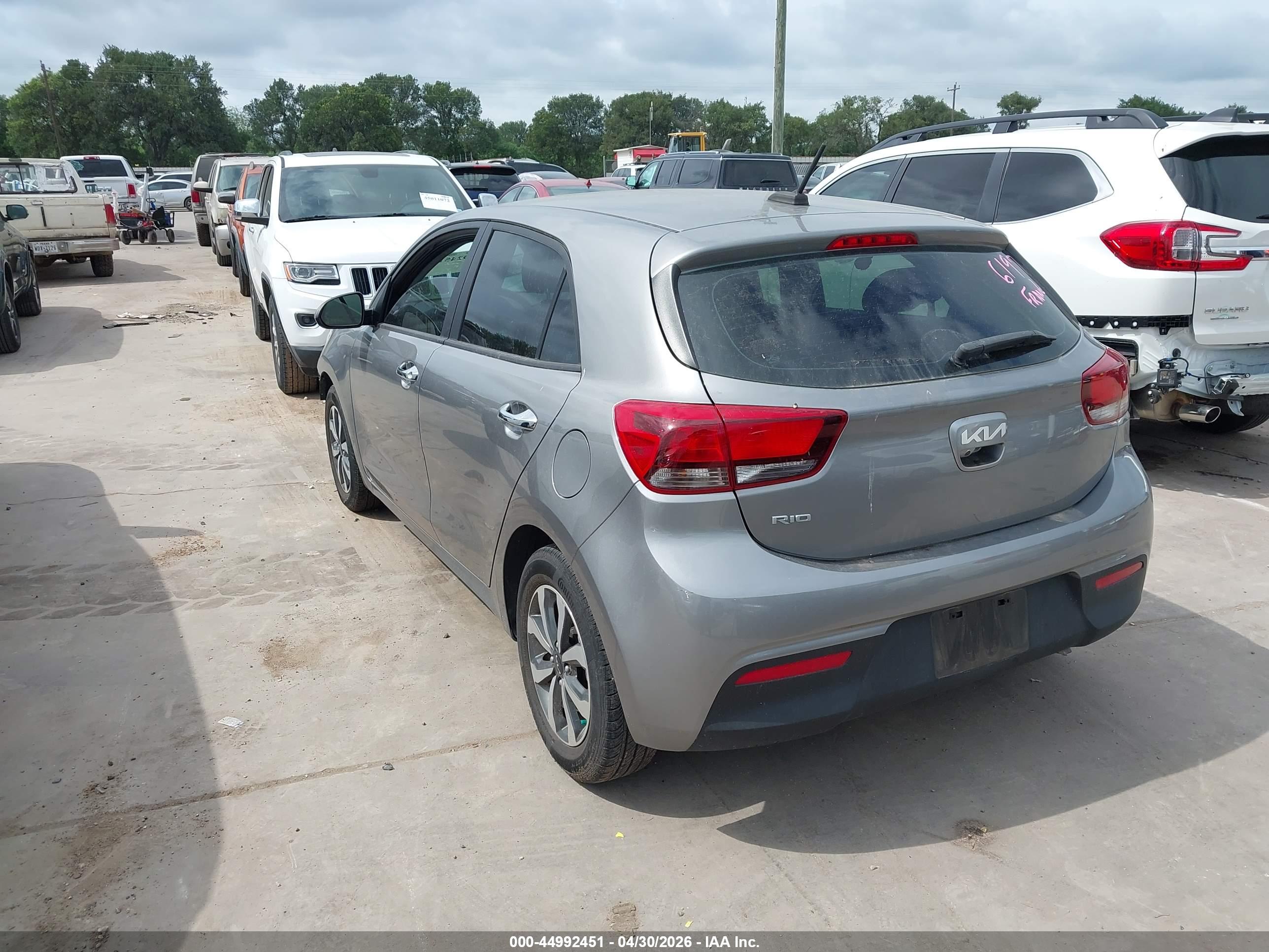 KIA RIO image 3