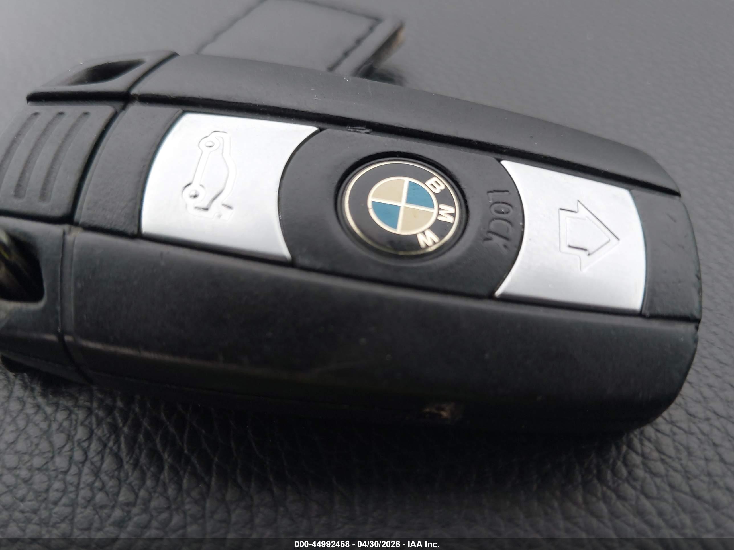 BMW 550I image 11